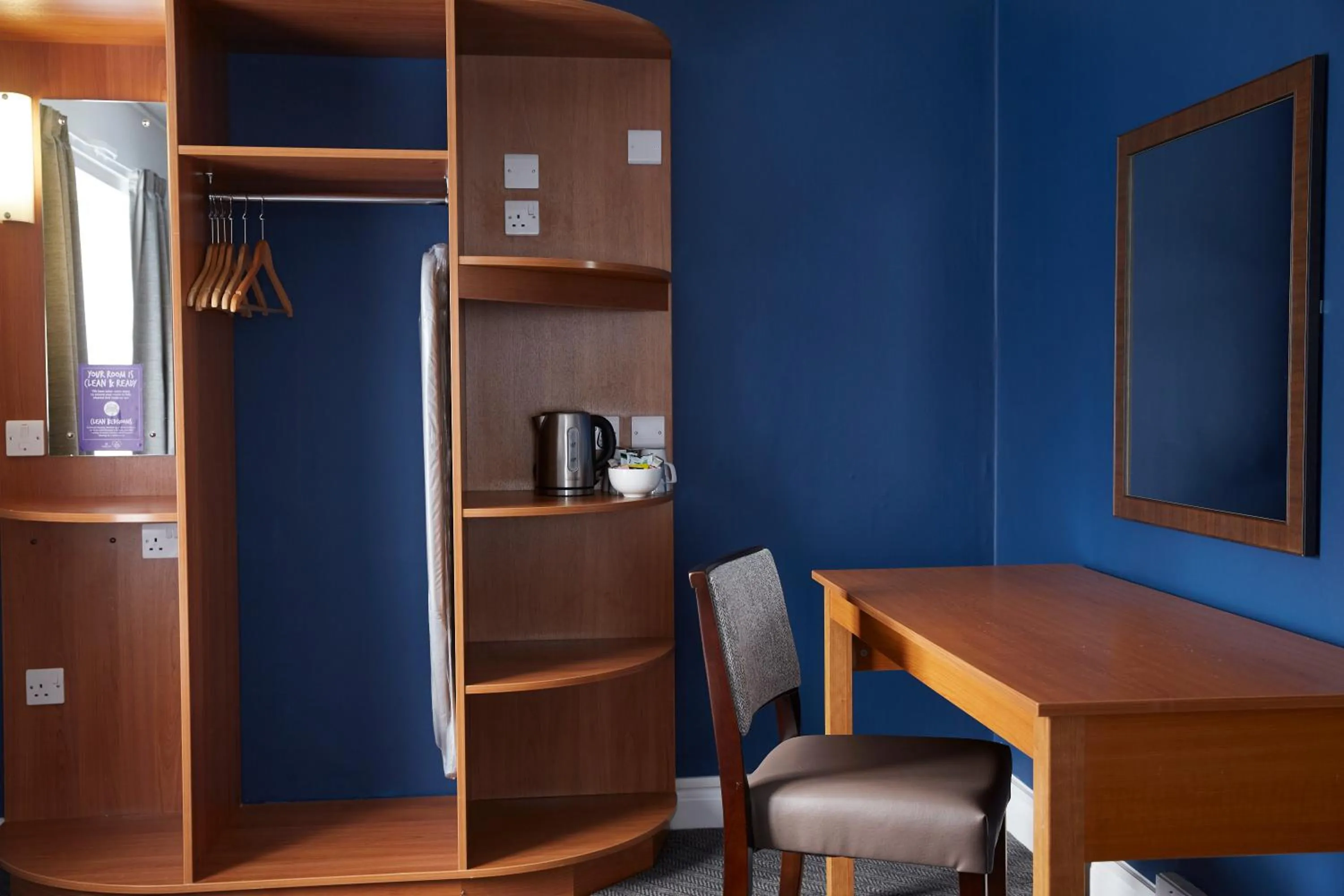 Coffee/tea facilities in The Bowman by Greene King Inns