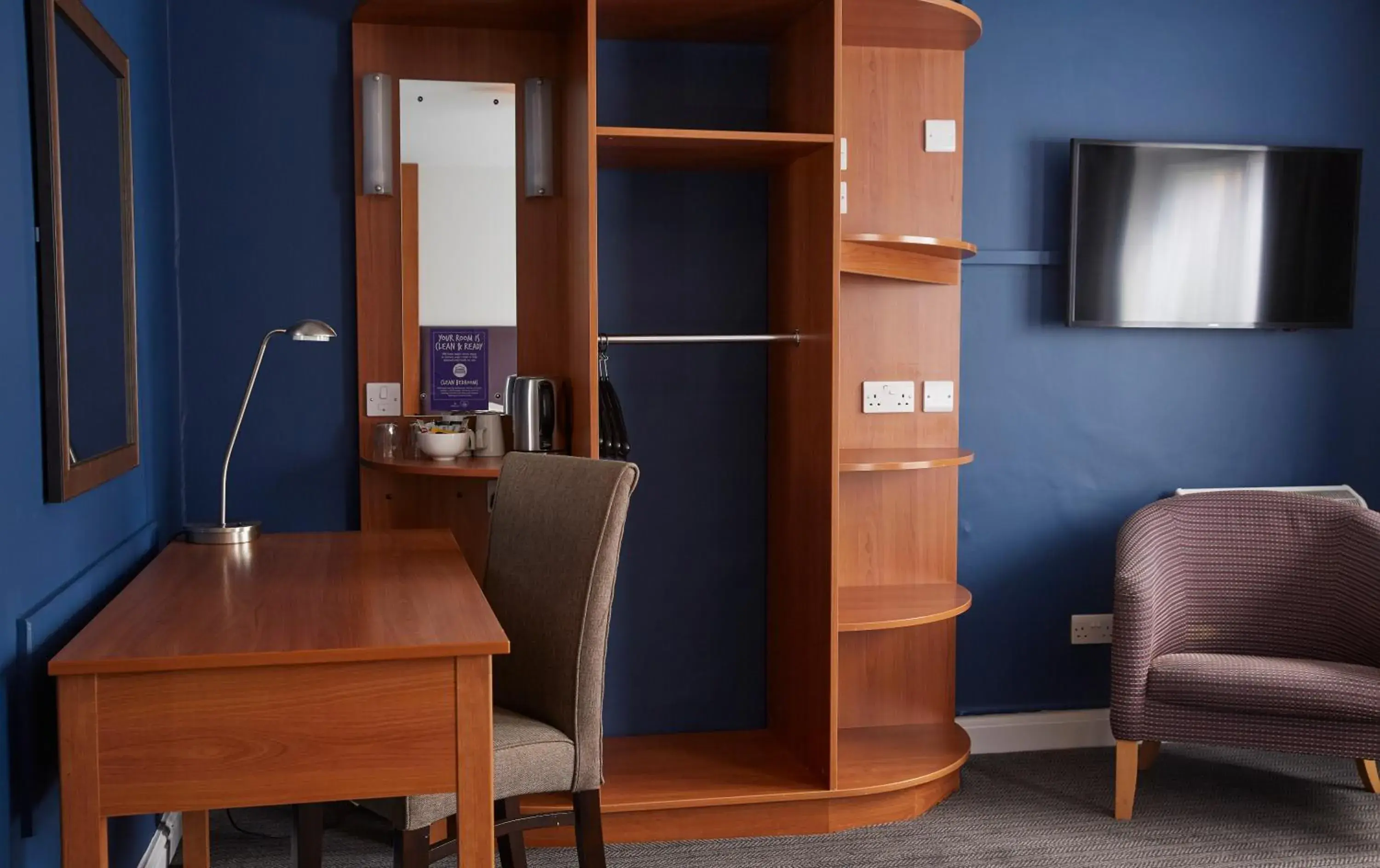 Double Room - Disability Access in The Bowman by Greene King Inns Double Room - Disability Access in The Bowman by Greene King Inns