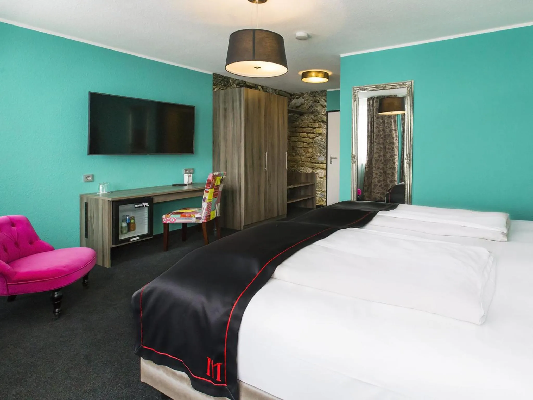 Photo of the whole room, Bed in DORMERO Hotel München-Kirchheim Messe