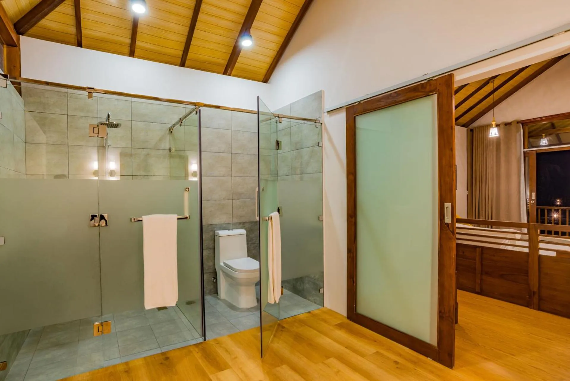 Bathroom in Fiyavalhu Resort Maldives