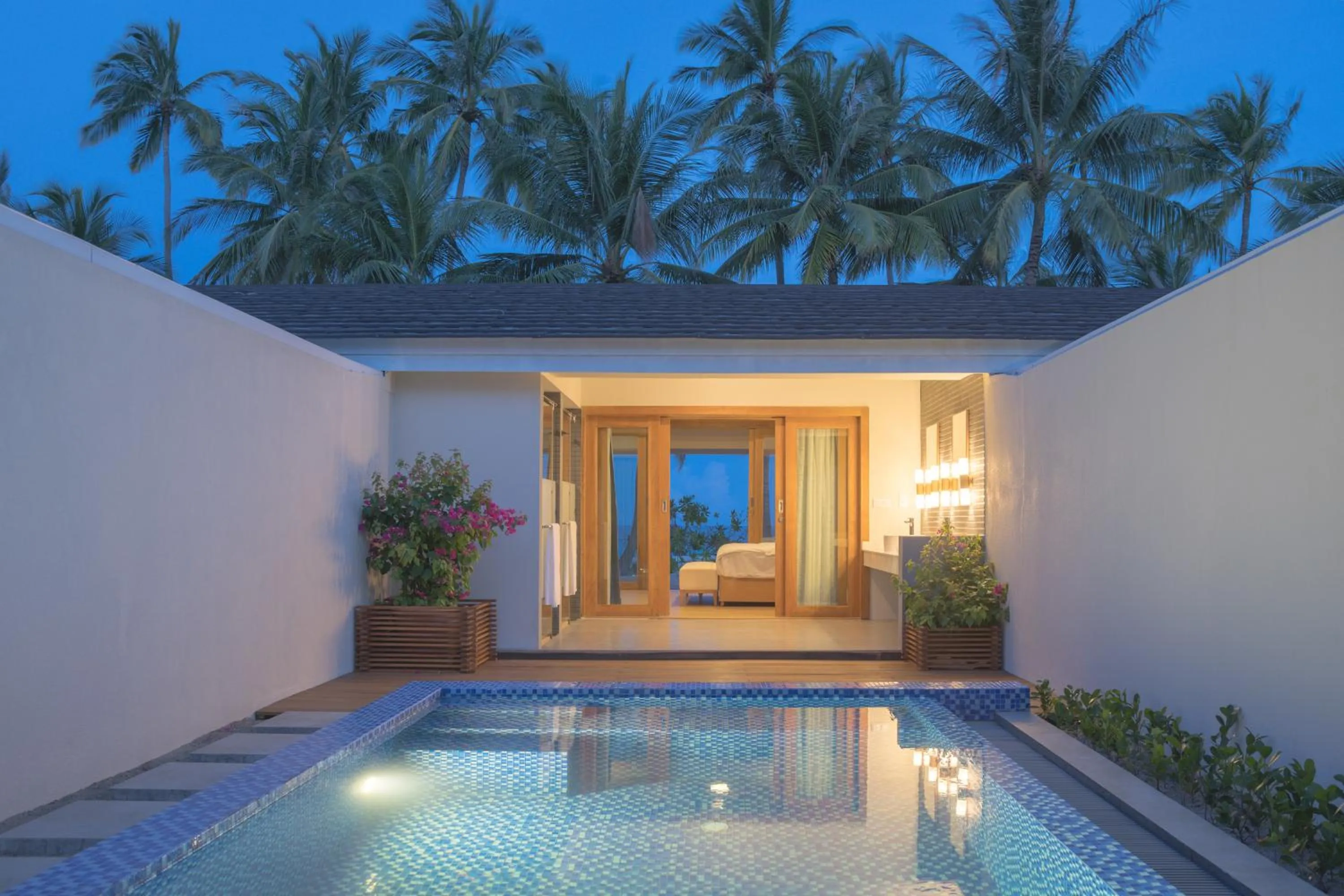 Property building in Fiyavalhu Resort Maldives