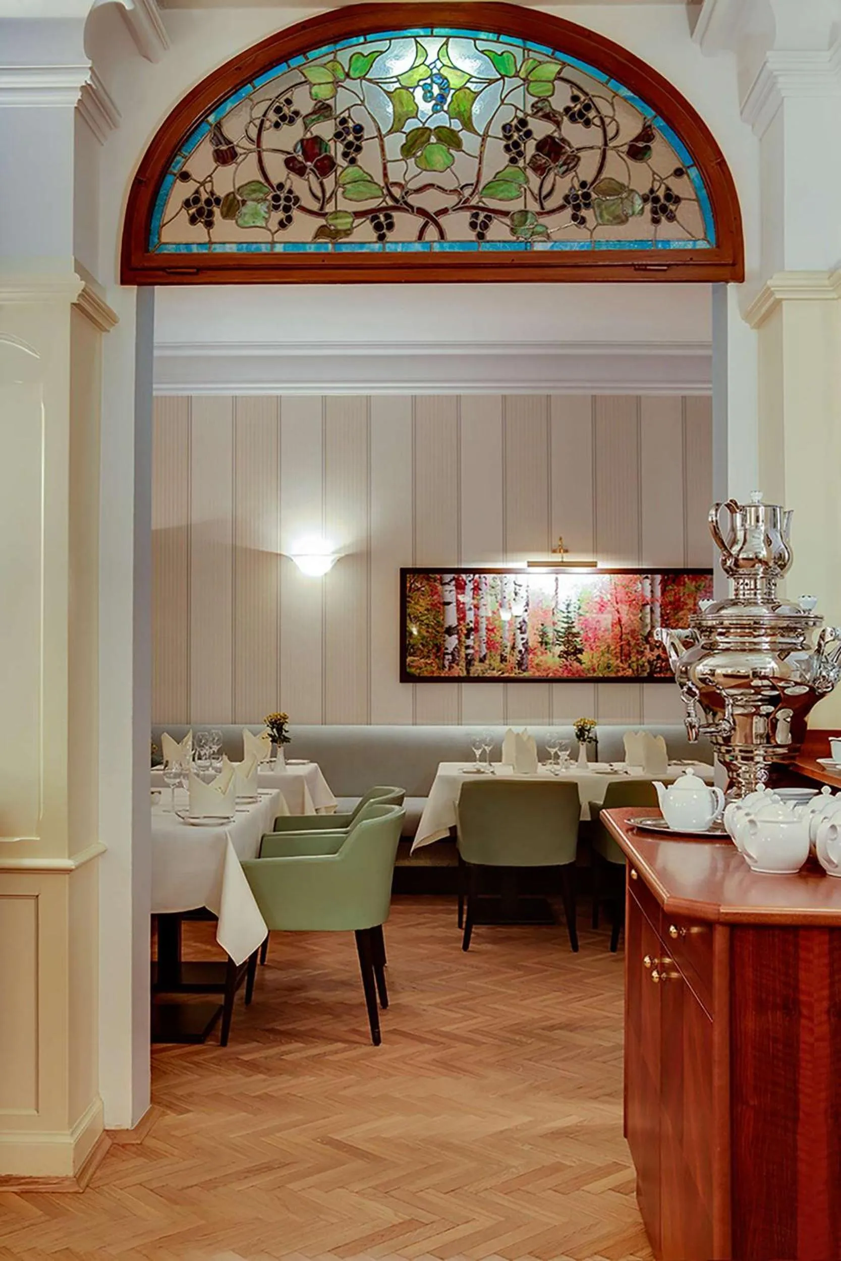 Restaurant/places to eat in Dorint Parkhotel Meißen