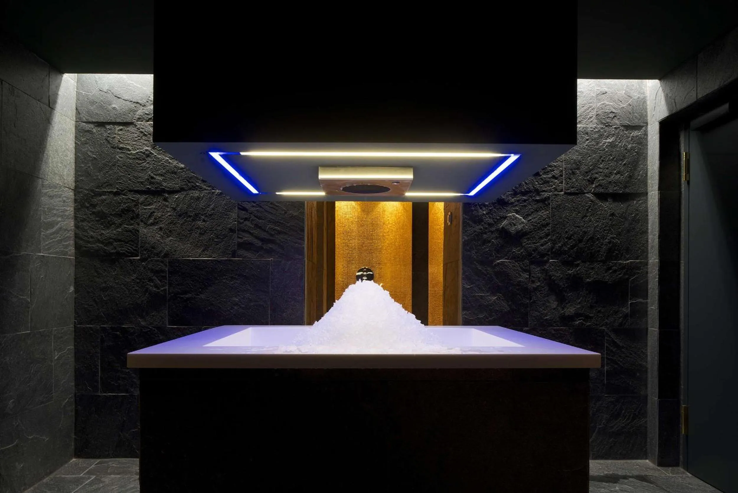 Spa and wellness centre/facilities in Dorint Parkhotel Meißen