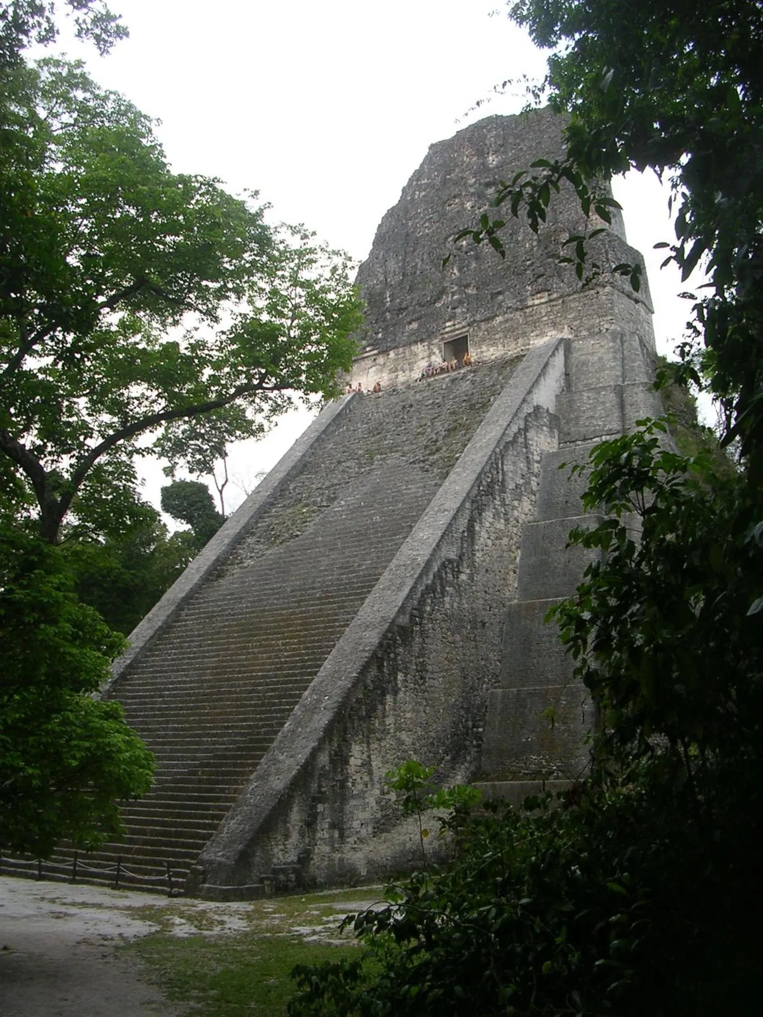 Hotel Tikal Inn