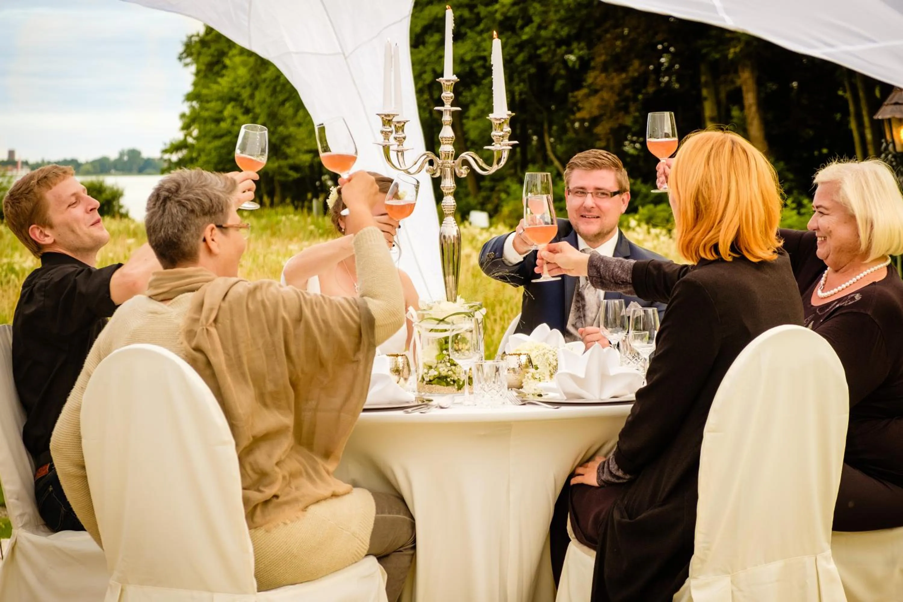 Banquet/Function facilities in Das 53°Hotel