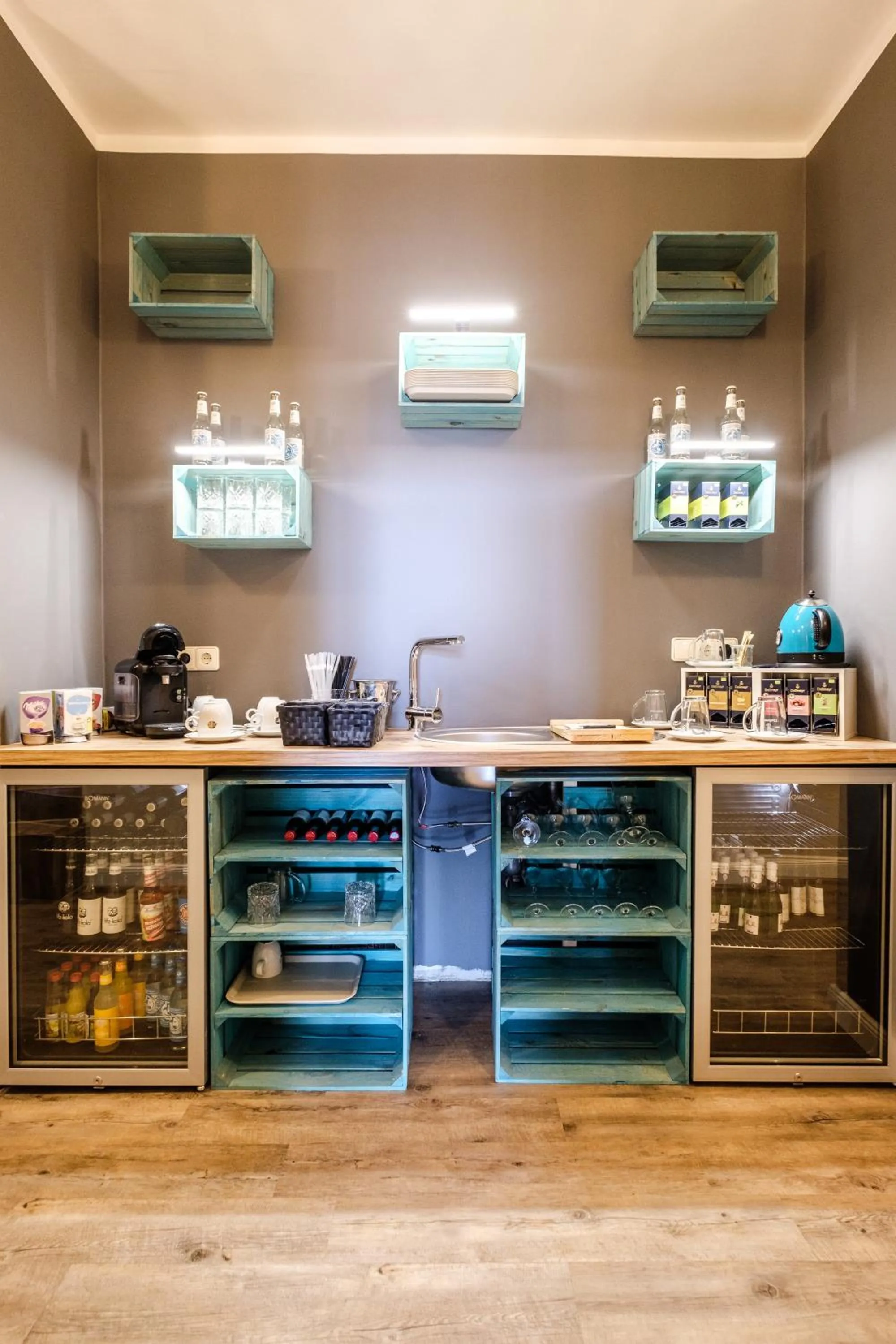Coffee/tea facilities in Das 53°Hotel