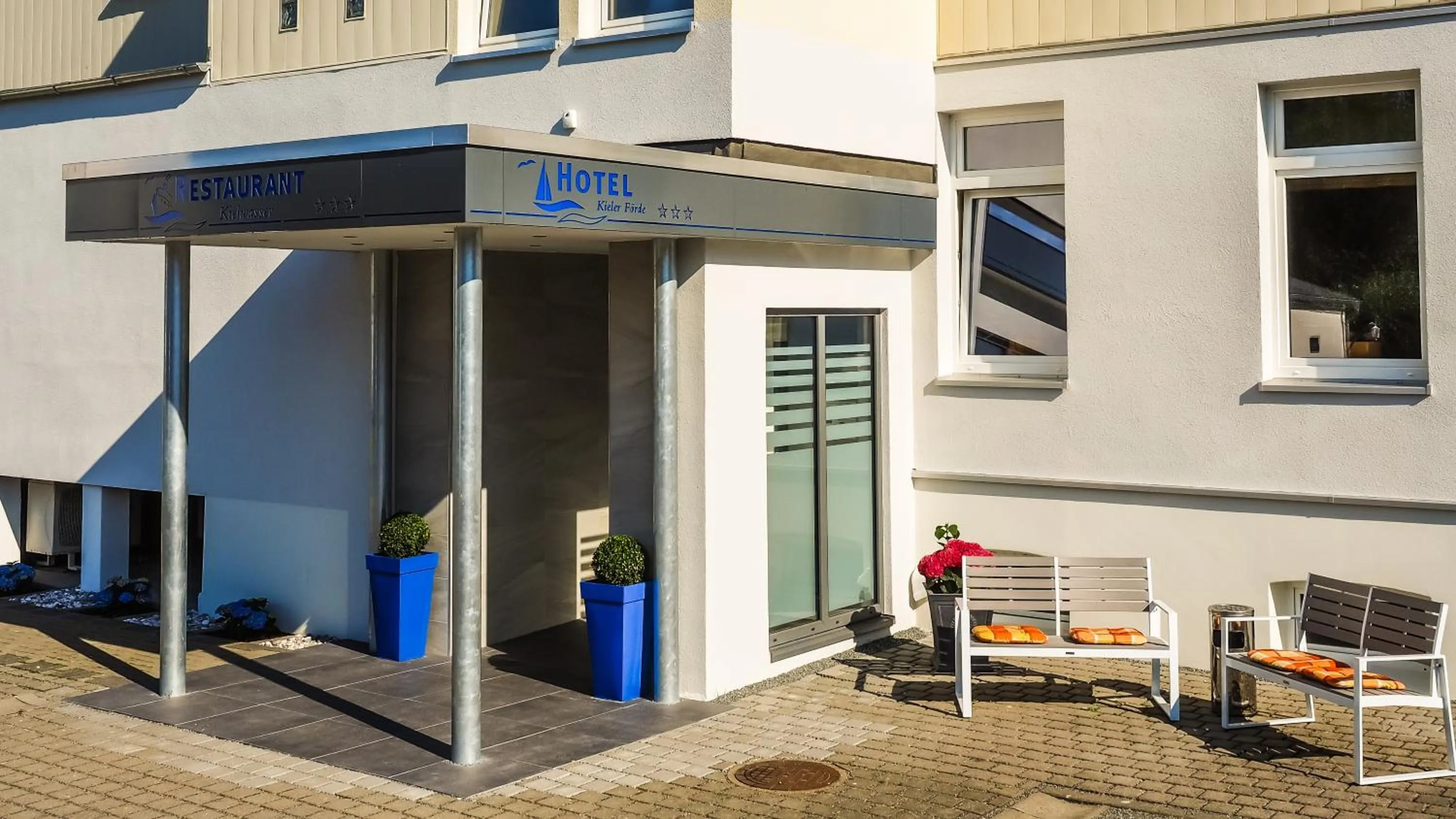 Facade/entrance in Hotel Kieler Förde