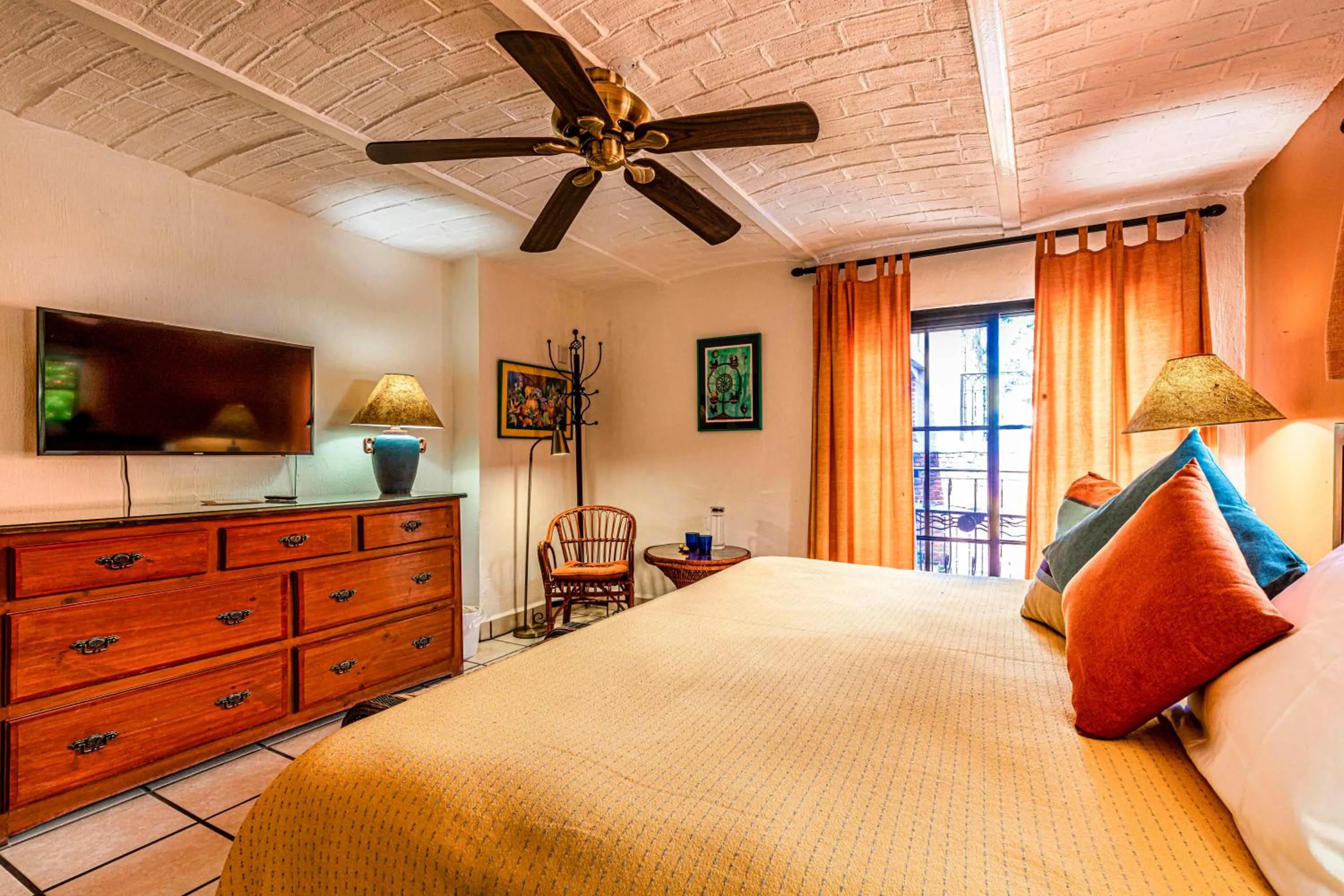 Bedroom, Bed in Casa del Sol Inn