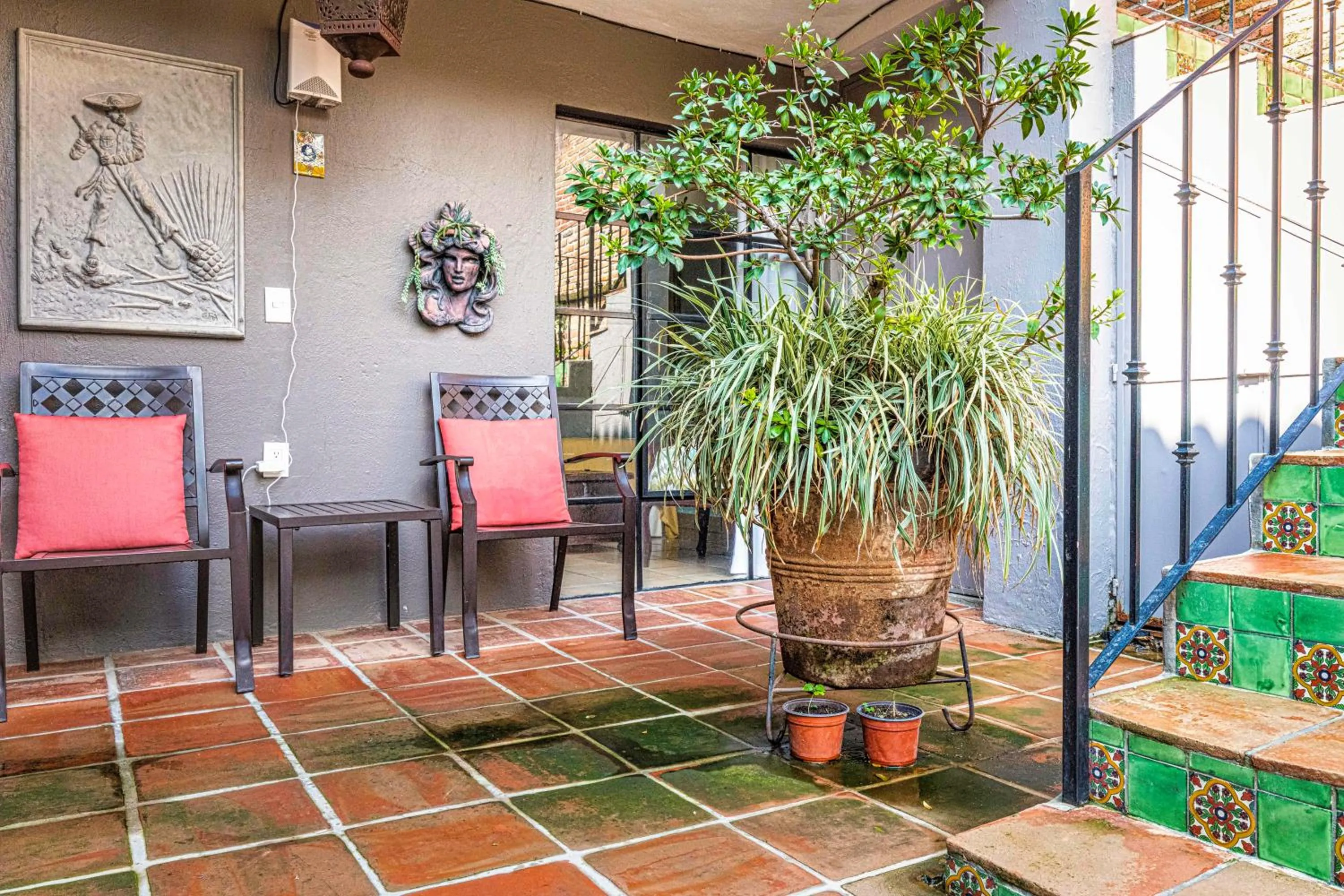 Seating area in Casa del Sol Inn