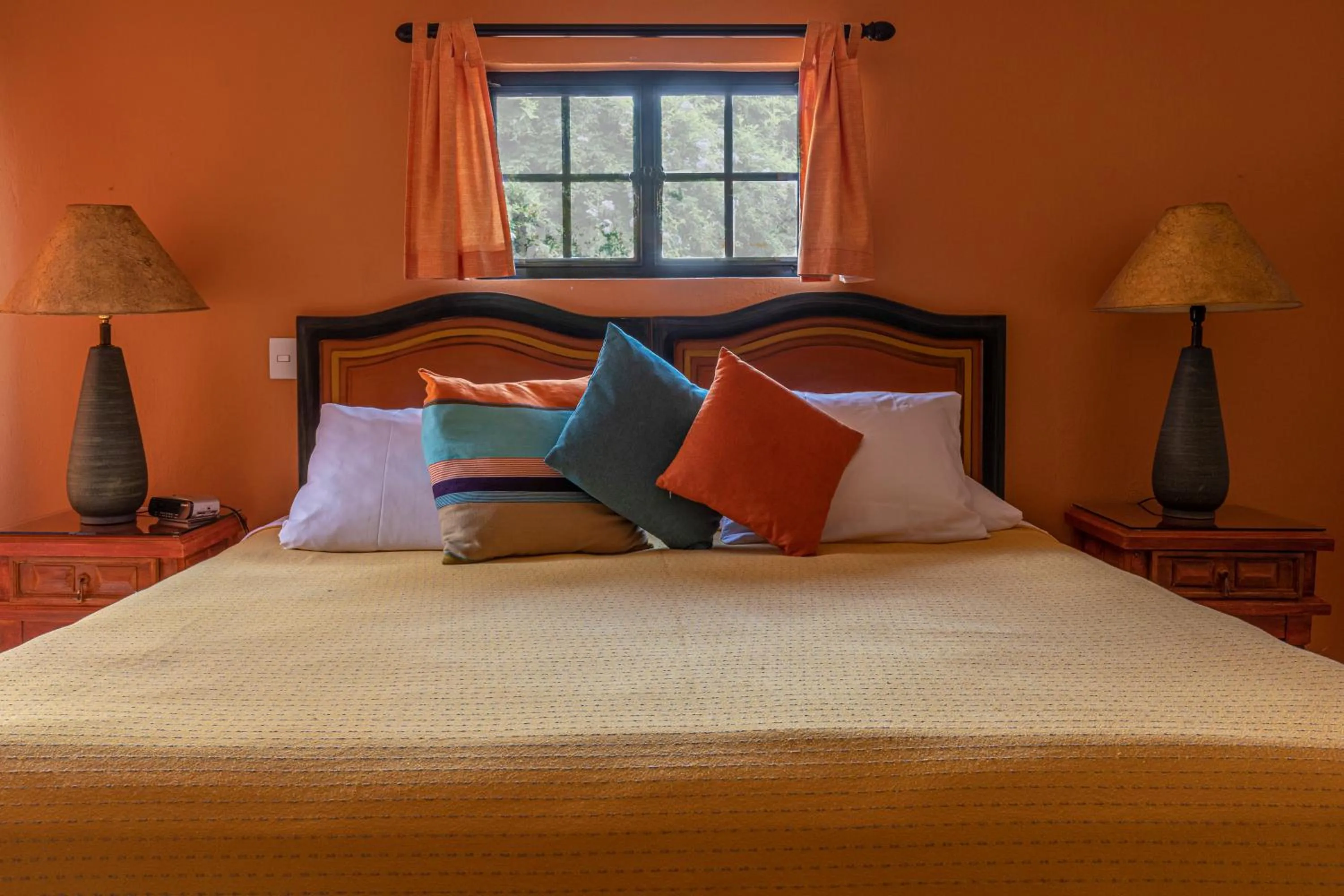 Bed in Casa del Sol Inn