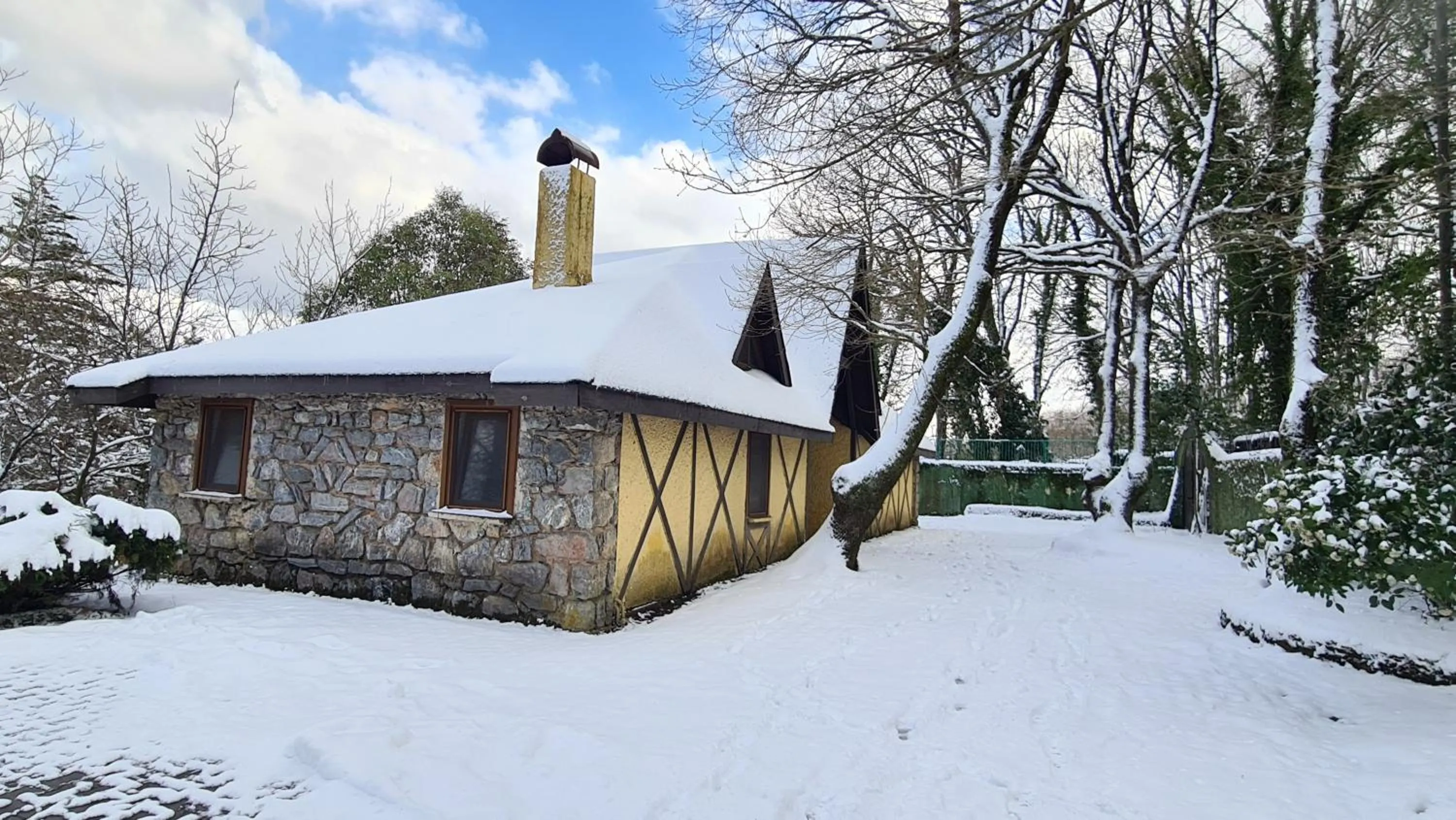 Property building in Polonezköy Country Club & Accommodation in the Wildlife Park!