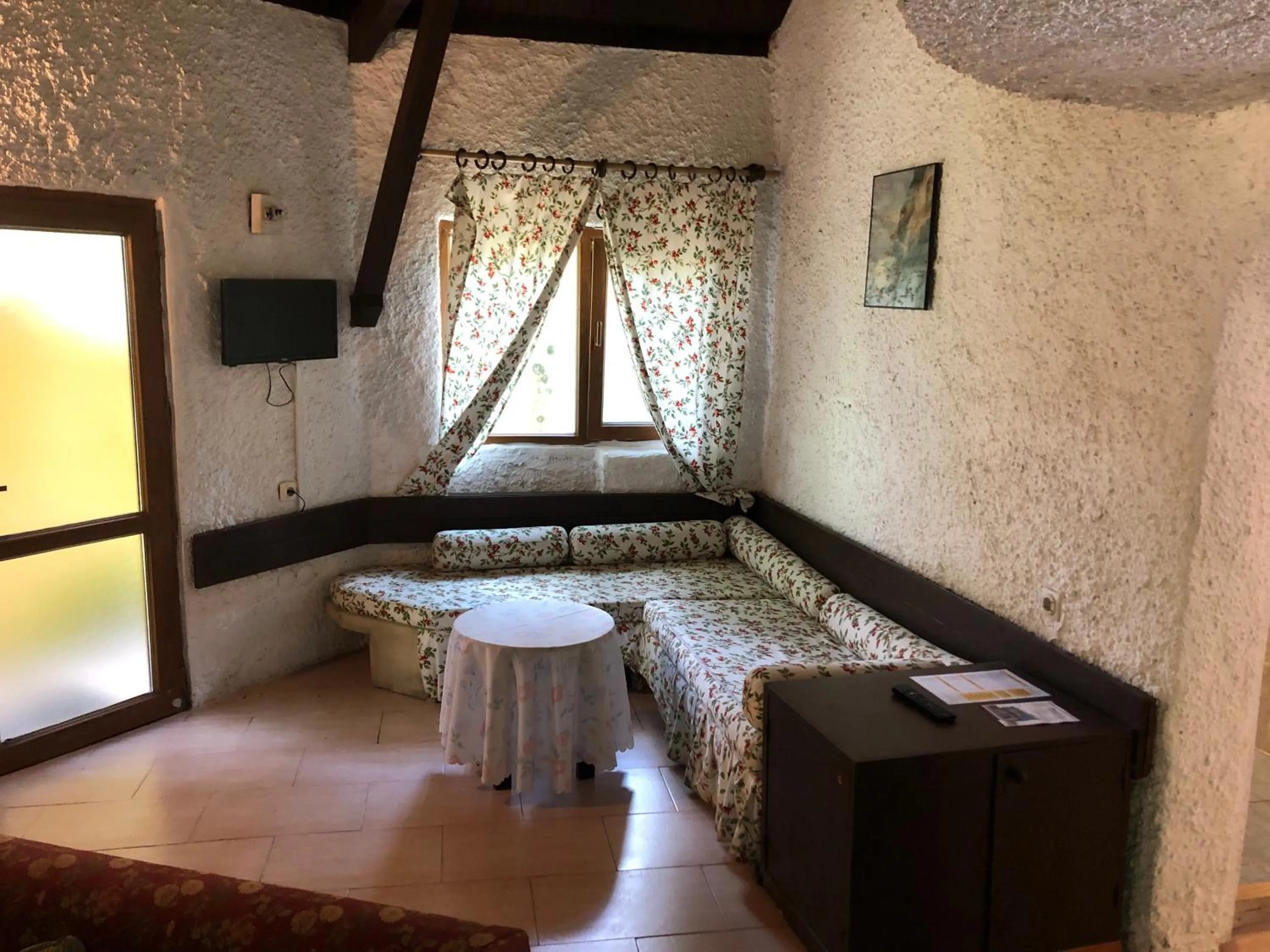 BBQ facilities, Bed in Polonezköy Country Club & Accommodation in the Wildlife Park!