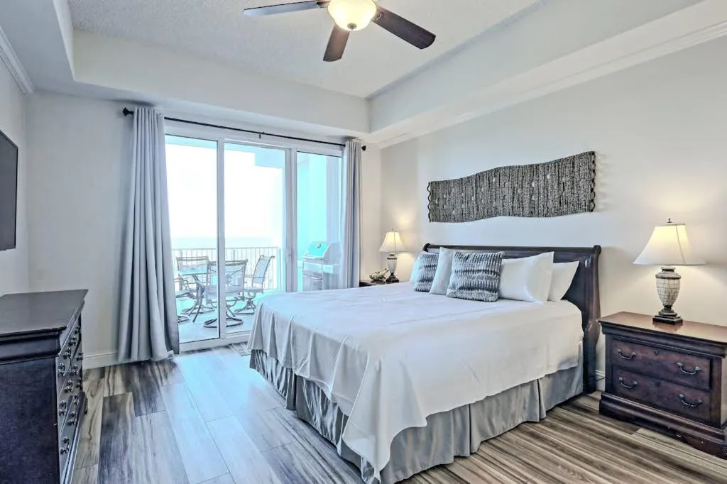 Bed in The Wharf 912