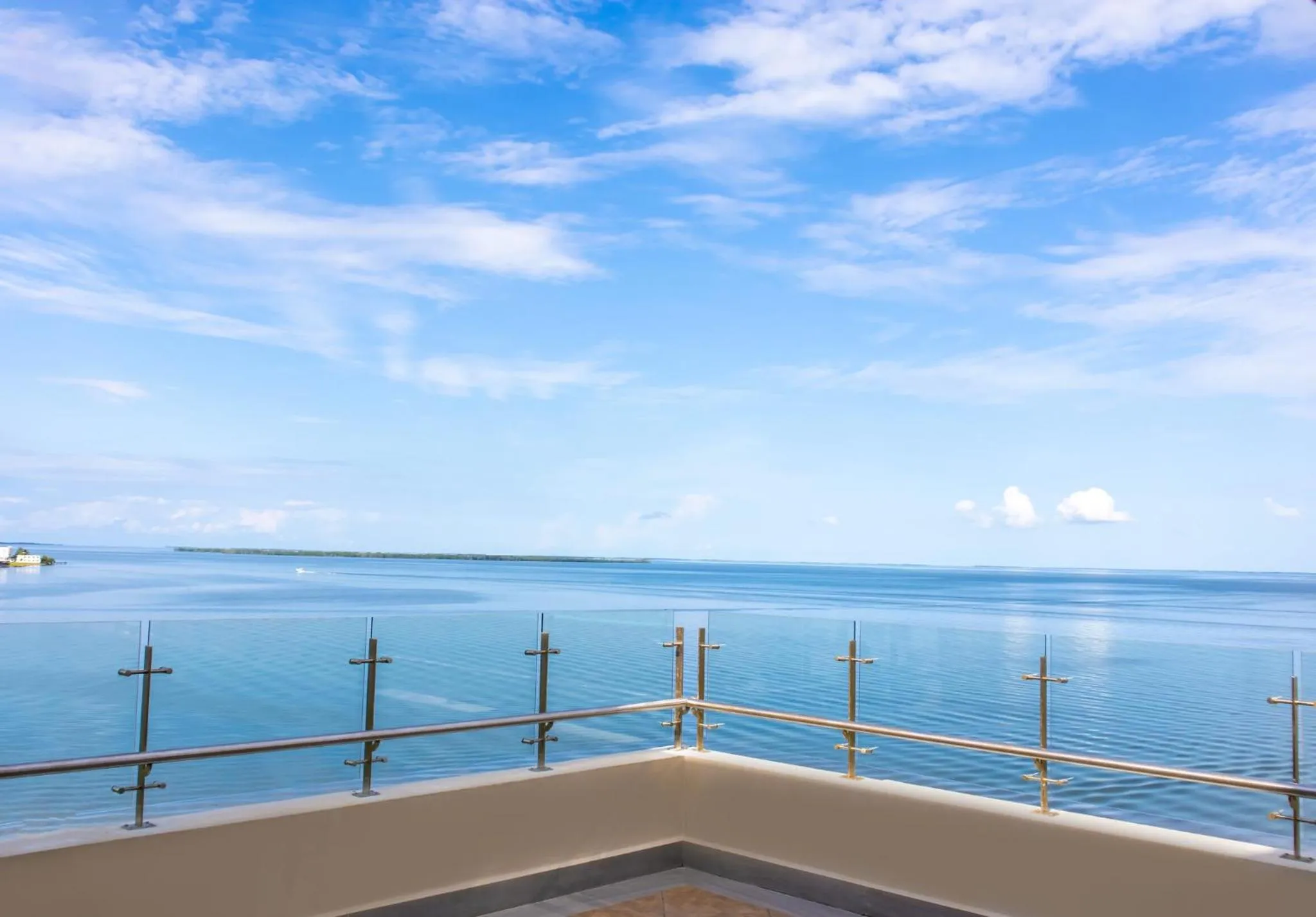 Golden Bay Belize Hotel