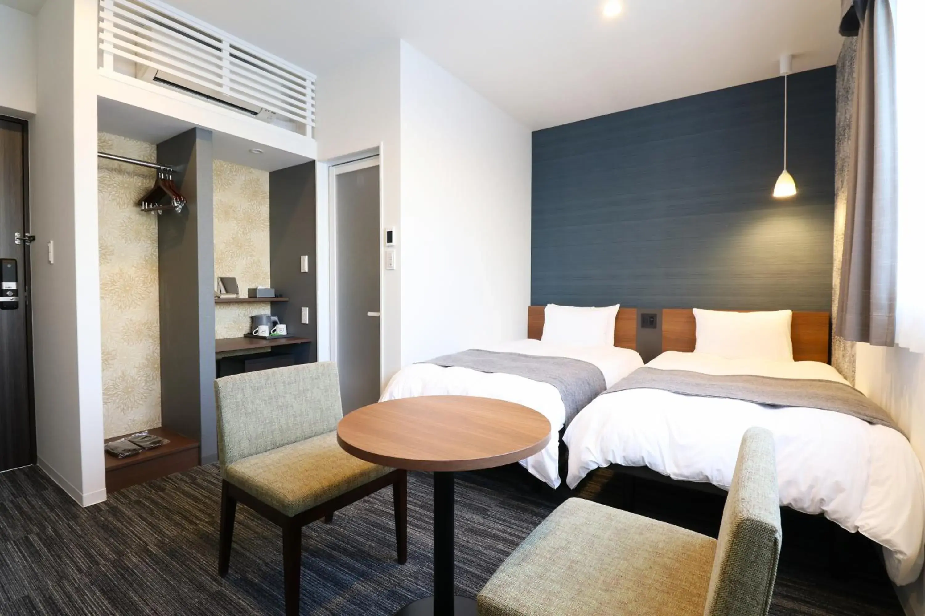 Twin Room - single occupancy in M's Hotel Nijojo Oike Twin Room - single occupancy in M's Hotel Nijojo Oike