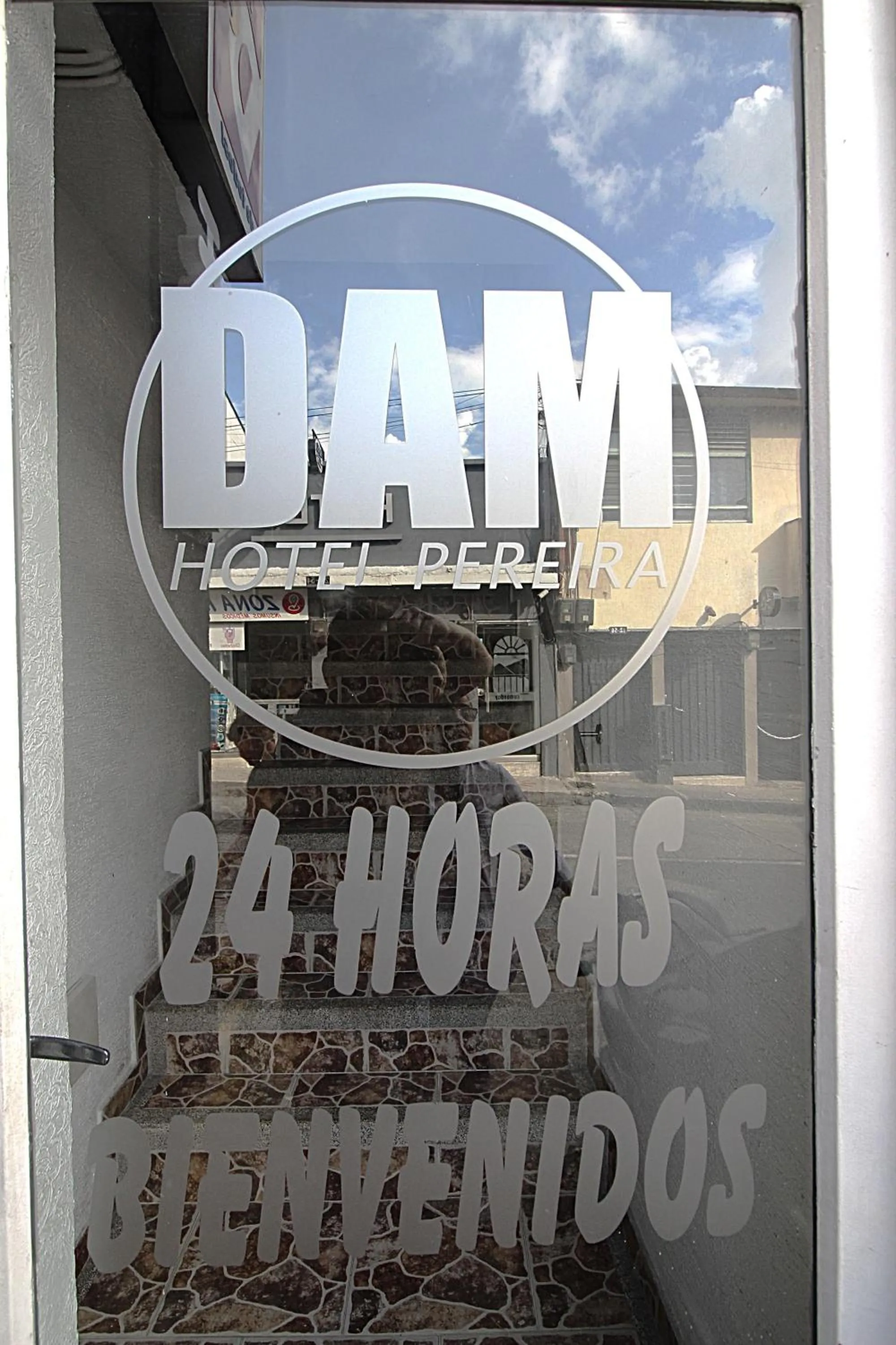 Facade/entrance in DAM Hotel Pereira
