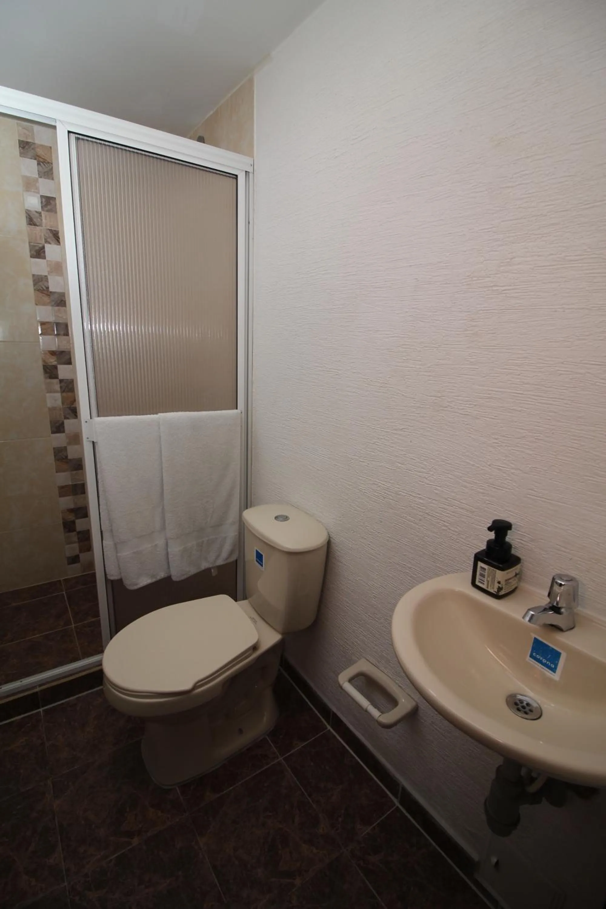 Toilet in DAM Hotel Pereira