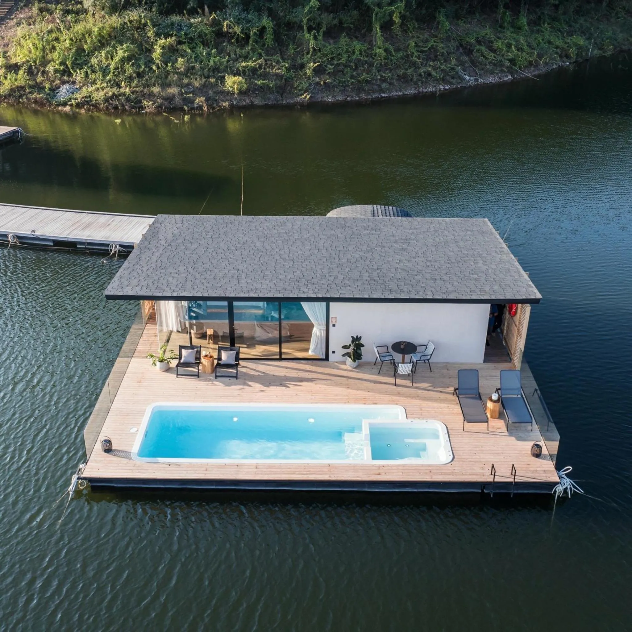 Property building in Z9 Resort