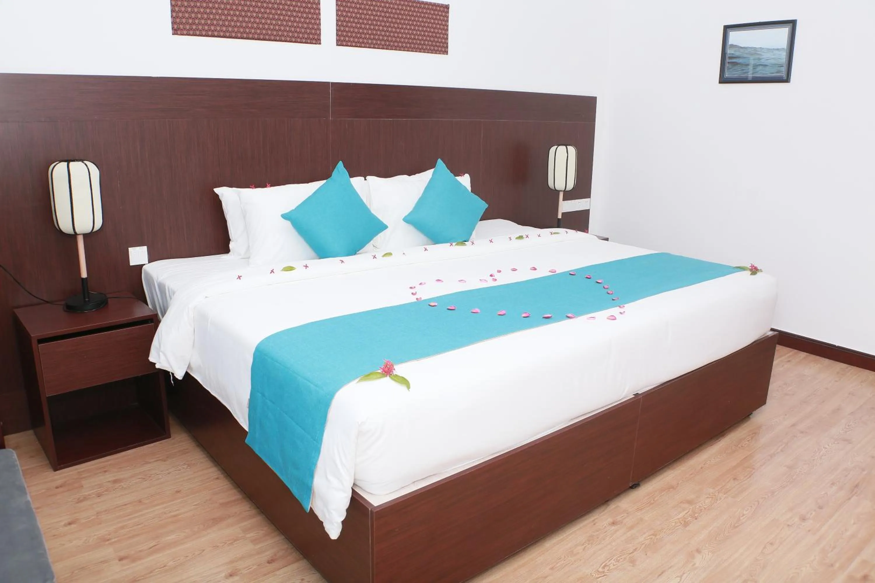 Garden, Bed in Sealong Bay ZhongQi Conifer Hotel 海龙湾中启康年酒店