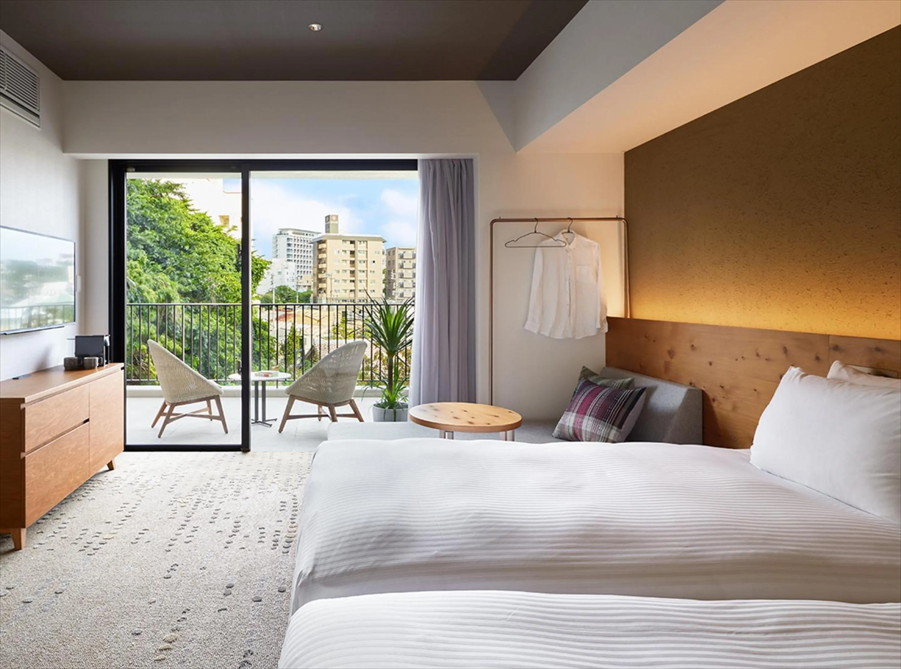 Balcony/Terrace, Bed in HOTEL STRATA NAHA