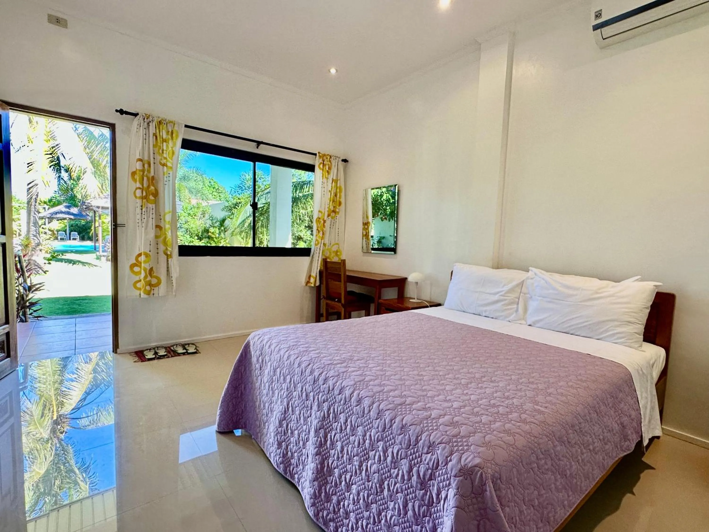 Bed in Strutz Art Garden Resort