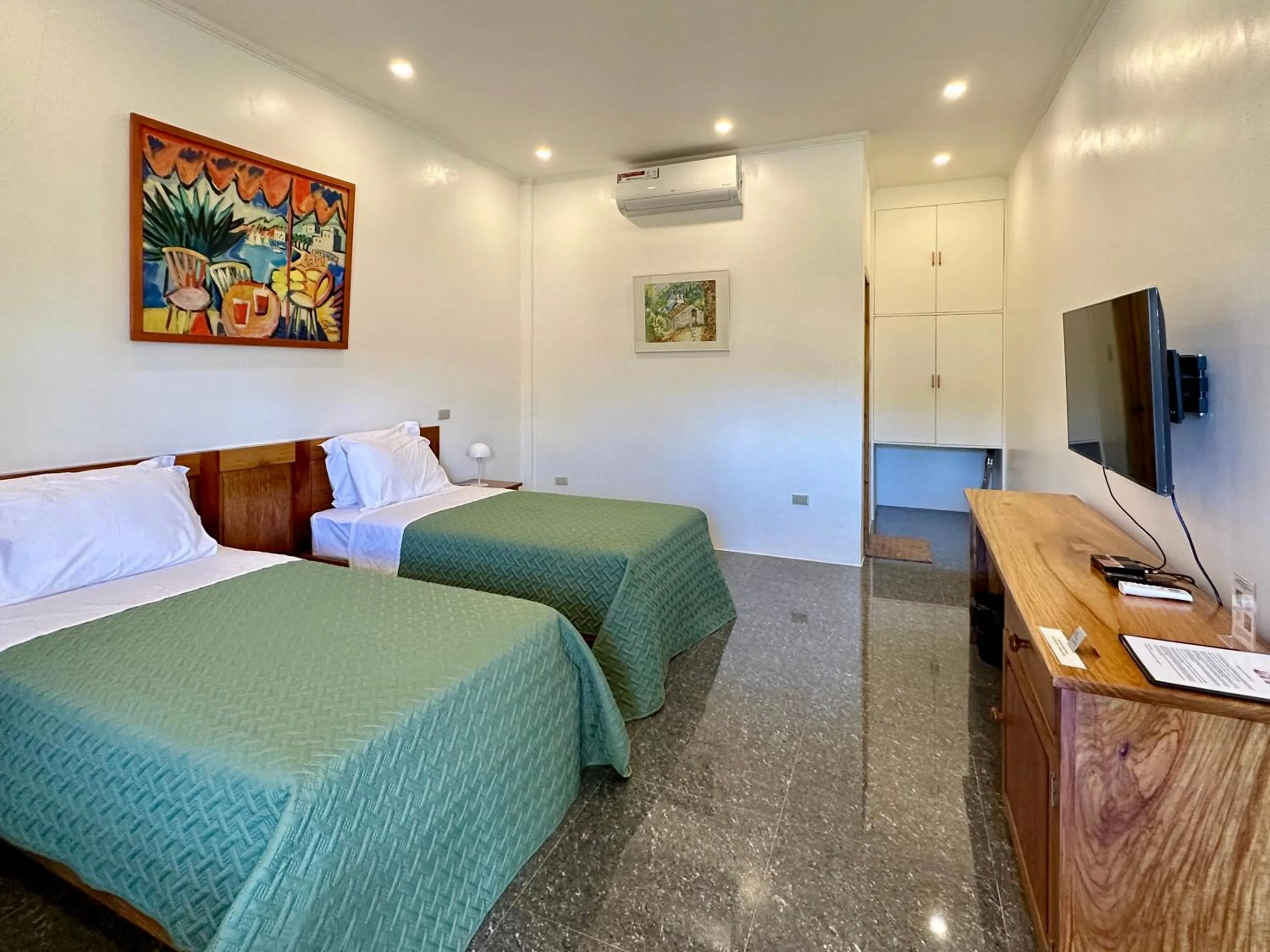 Bed in Strutz Art Garden Resort