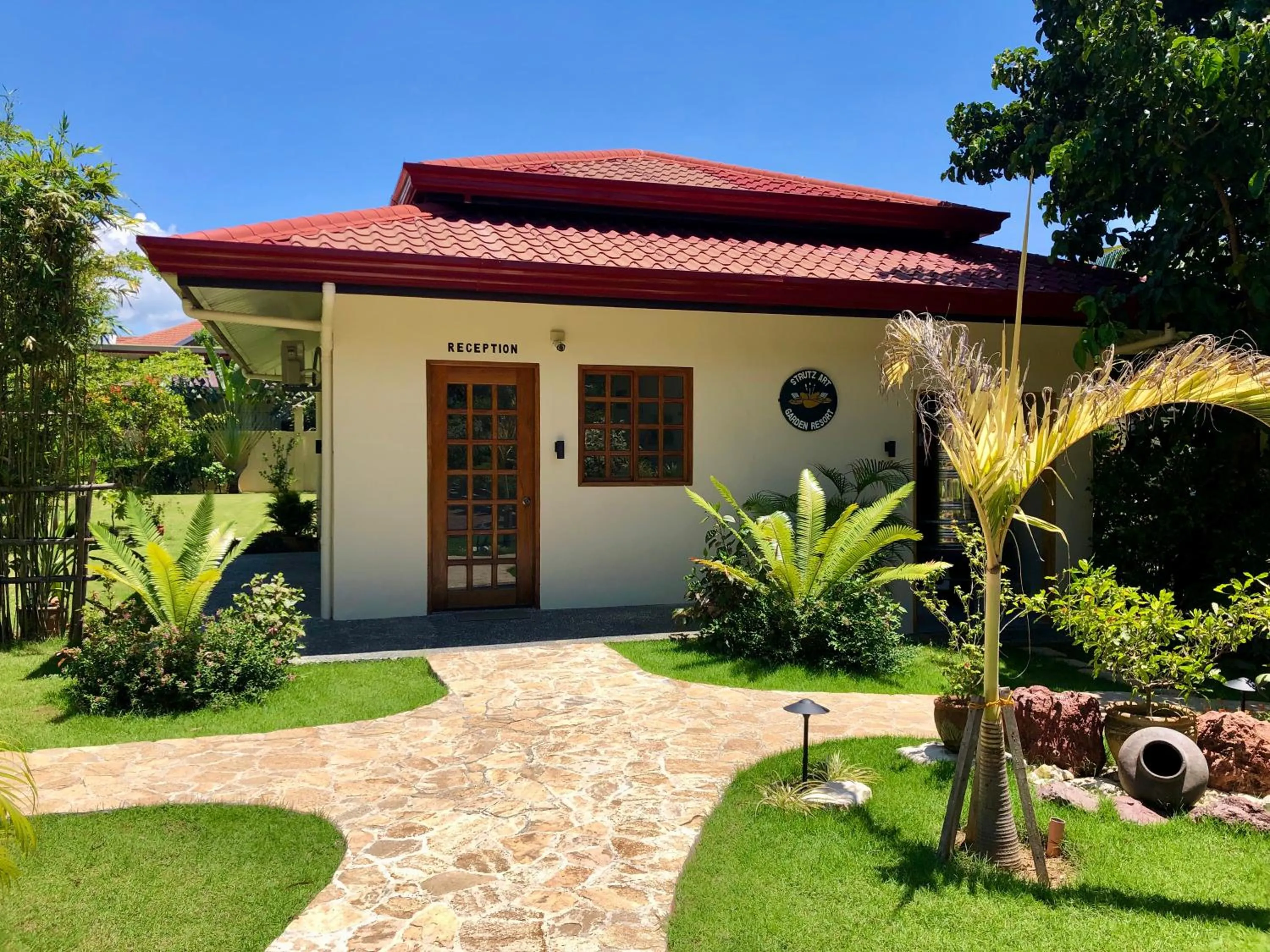 Property building in Strutz Art Garden Resort