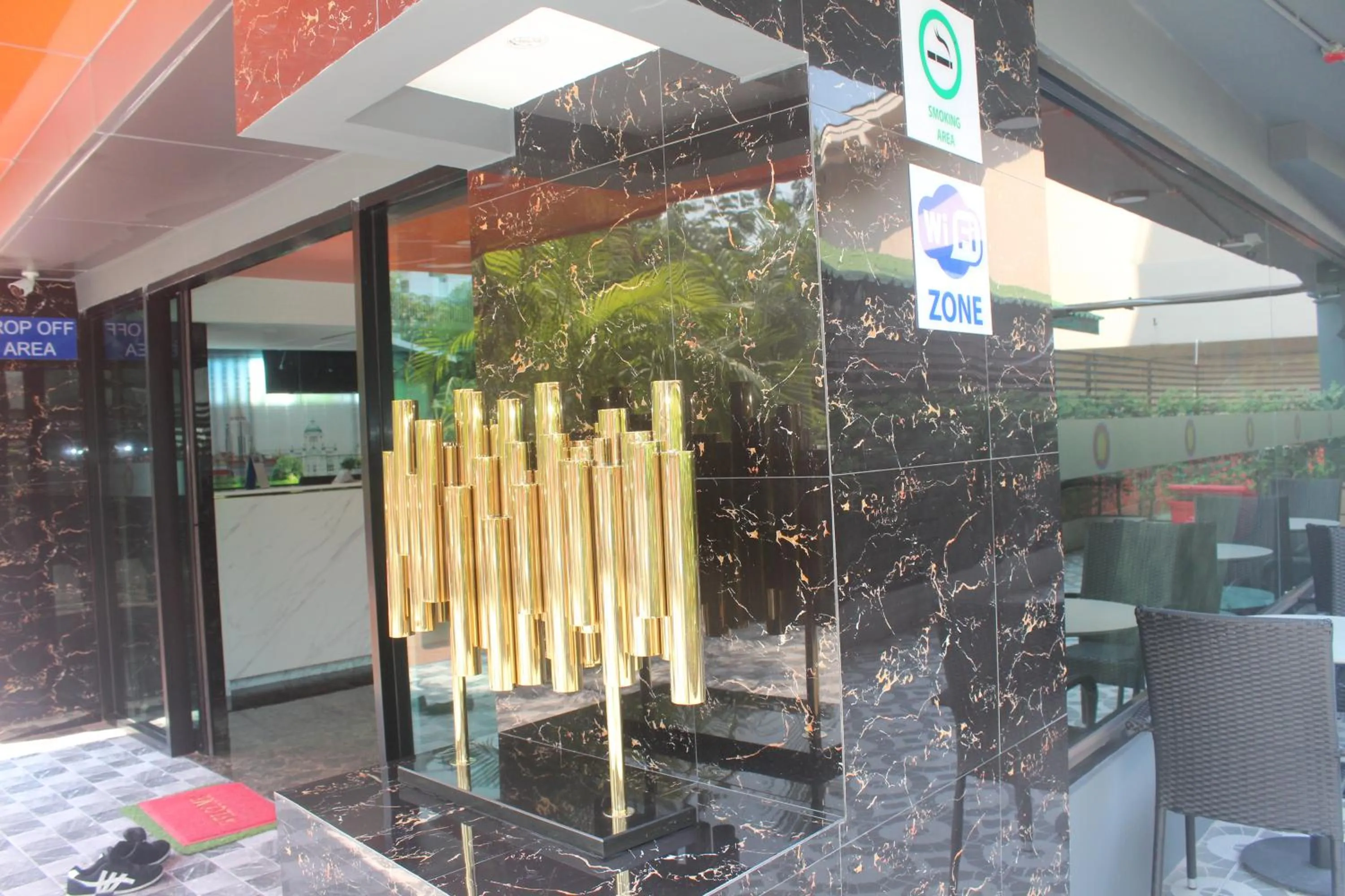 Facade/entrance in H-District Boutique Poshotel