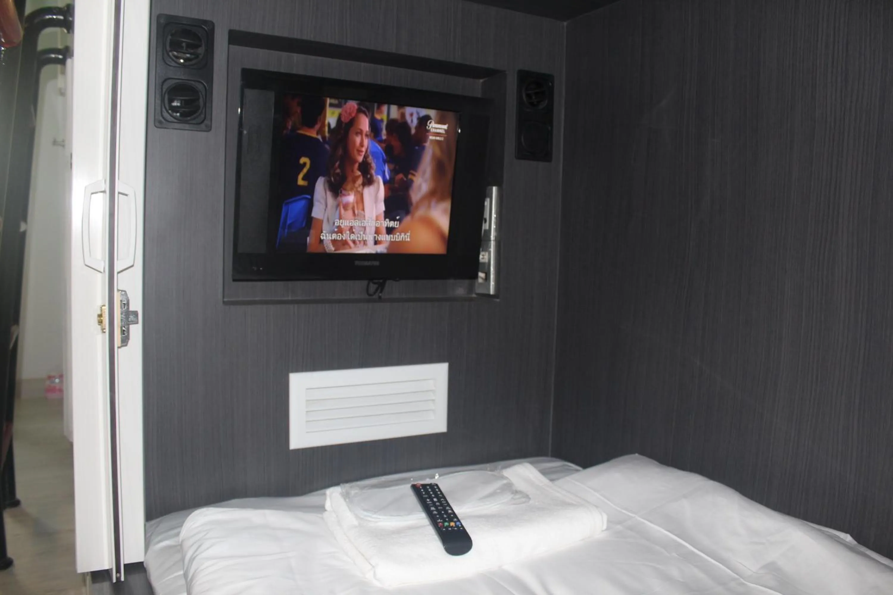 TV and multimedia, Bed in H-District Boutique Poshotel