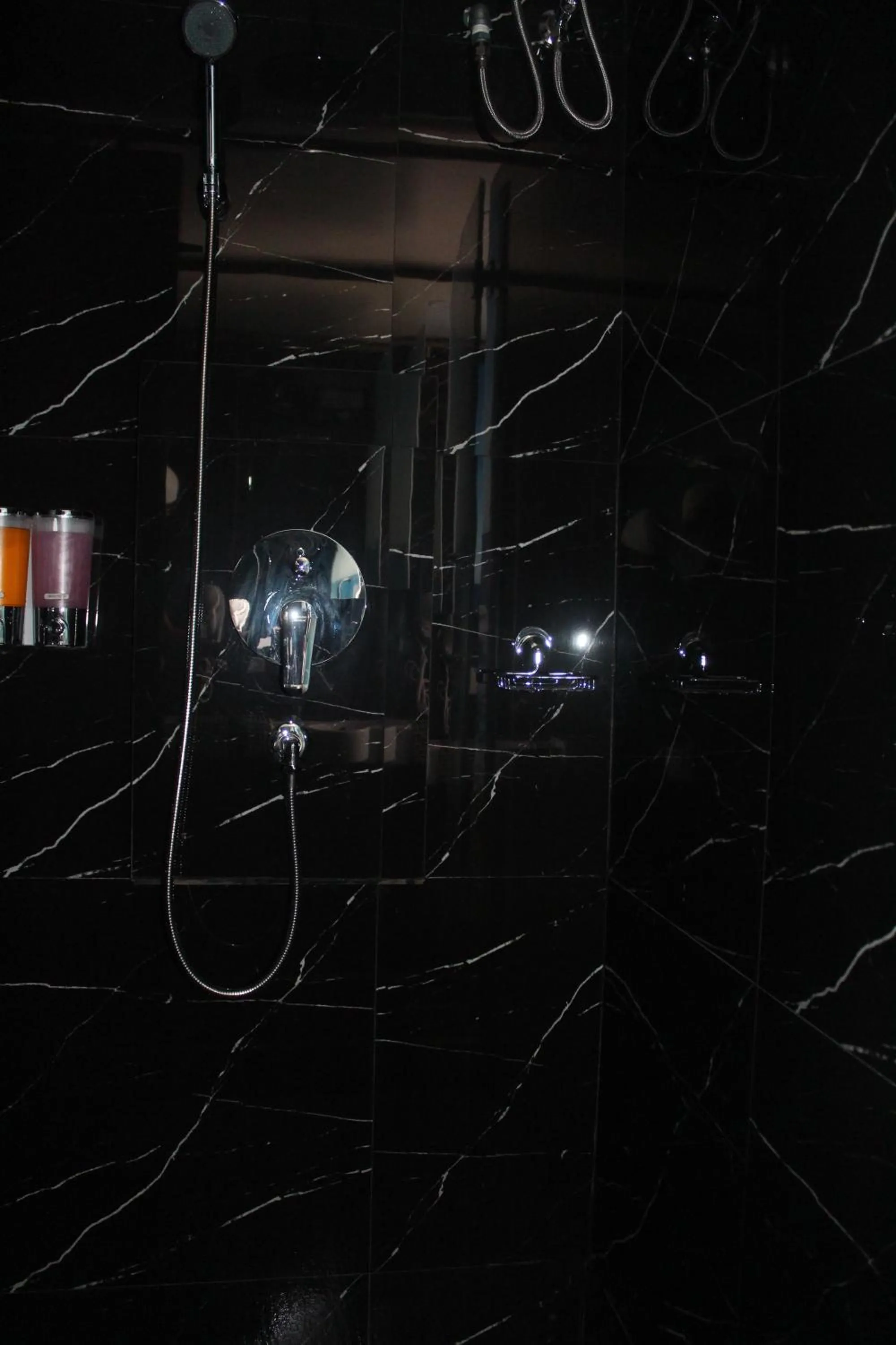 Shower in H-District Boutique Poshotel