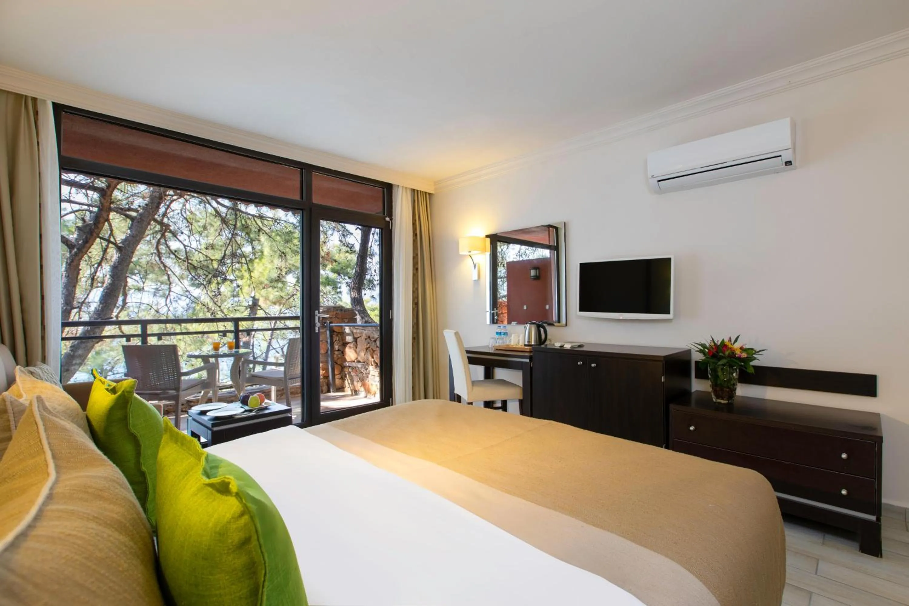 Bed in Marmaris Bay Resort - Adults Only