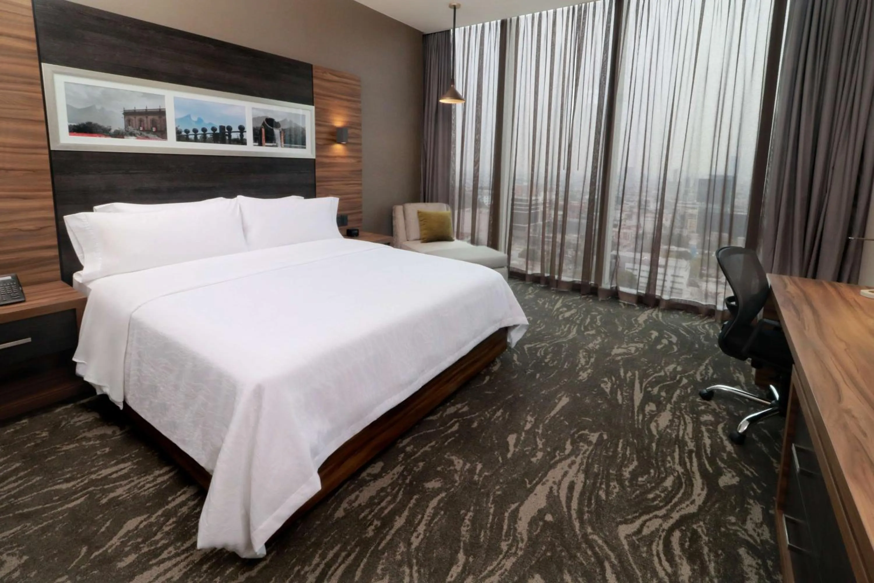 Bed in Hilton Garden Inn Monterrey Obispado