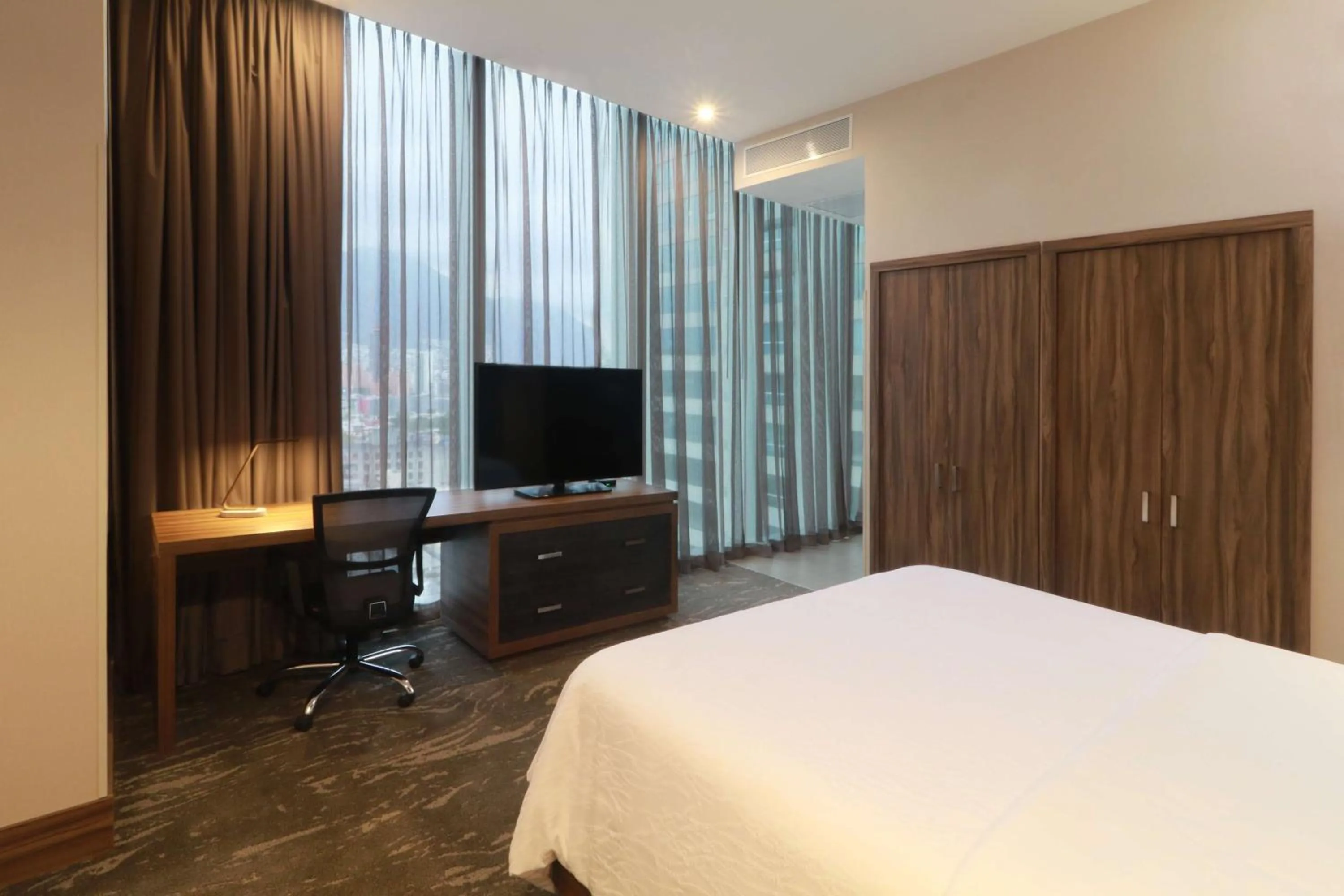 Bed in Hilton Garden Inn Monterrey Obispado