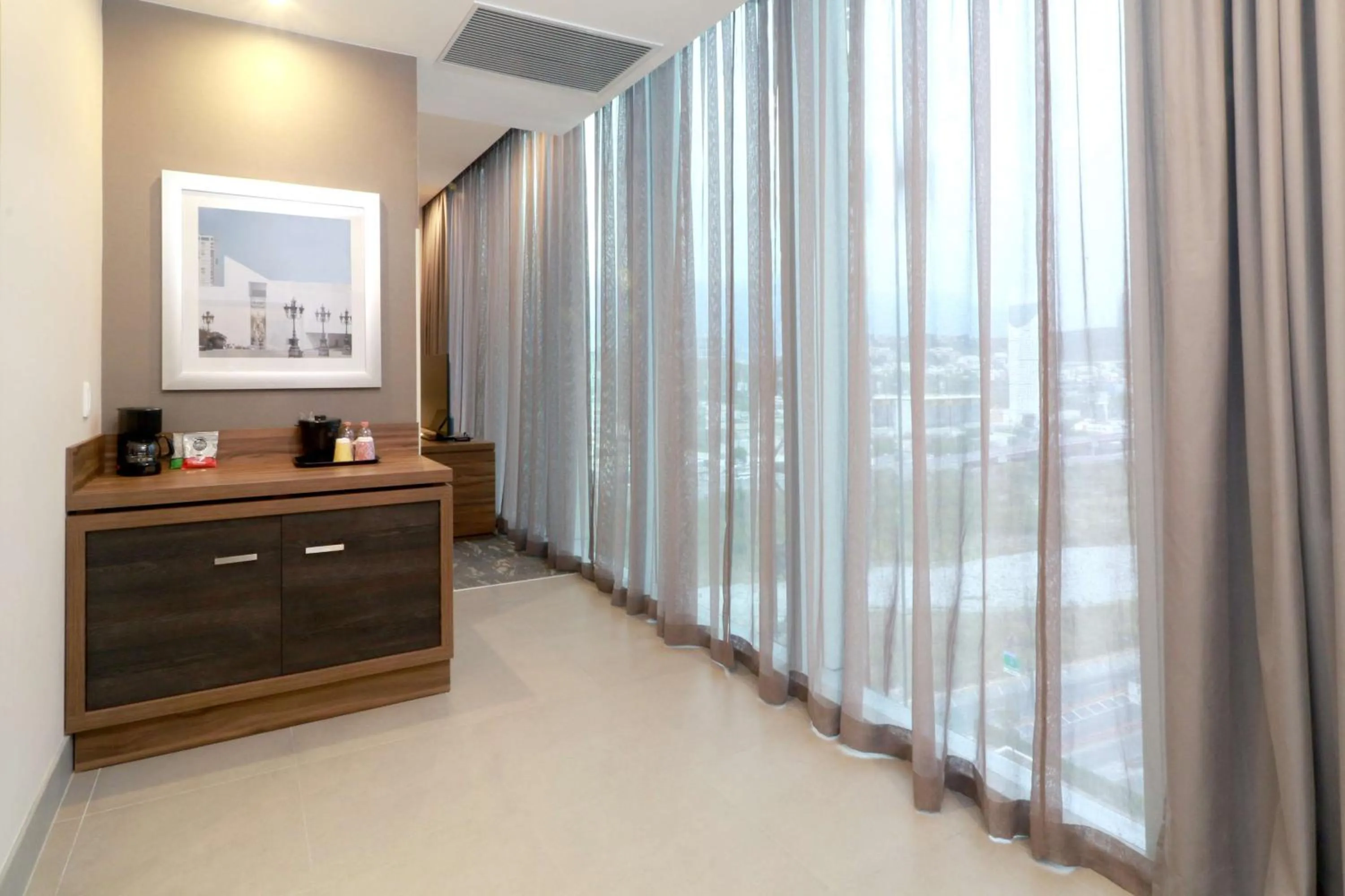 Photo of the whole room in Hilton Garden Inn Monterrey Obispado