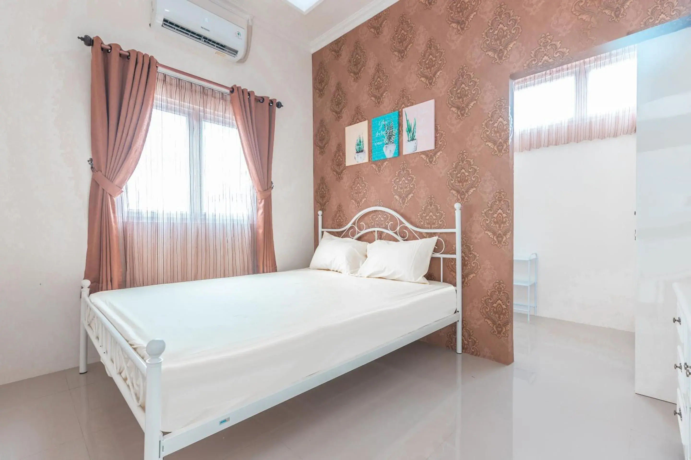 OYO Life 2658 Kost Rasyamada OYO Life 2658 Kost Rasyamada