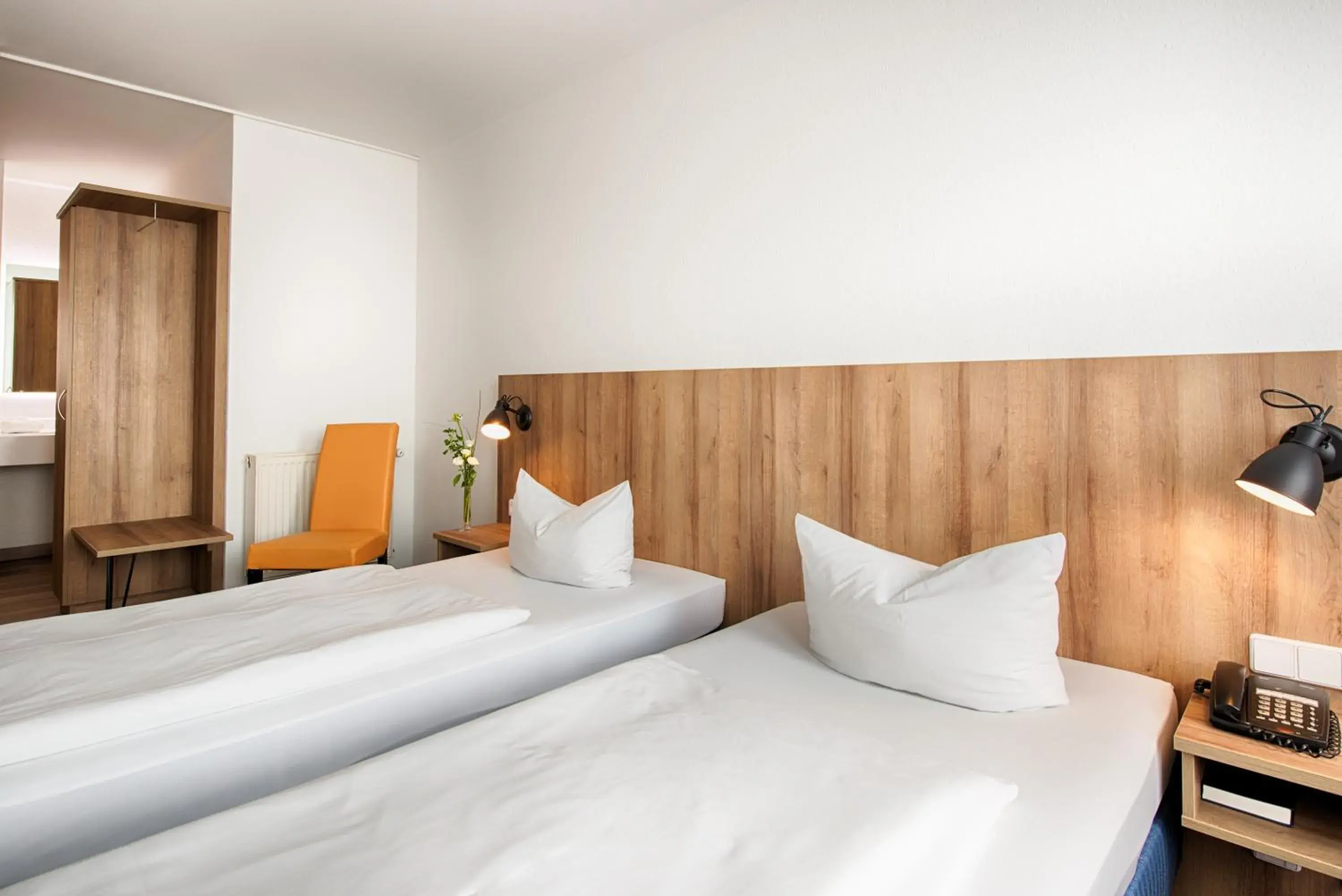 Business Twin Room in ACHAT Hotel Dresden Altstadt Business Twin Room in ACHAT Hotel Dresden Altstadt