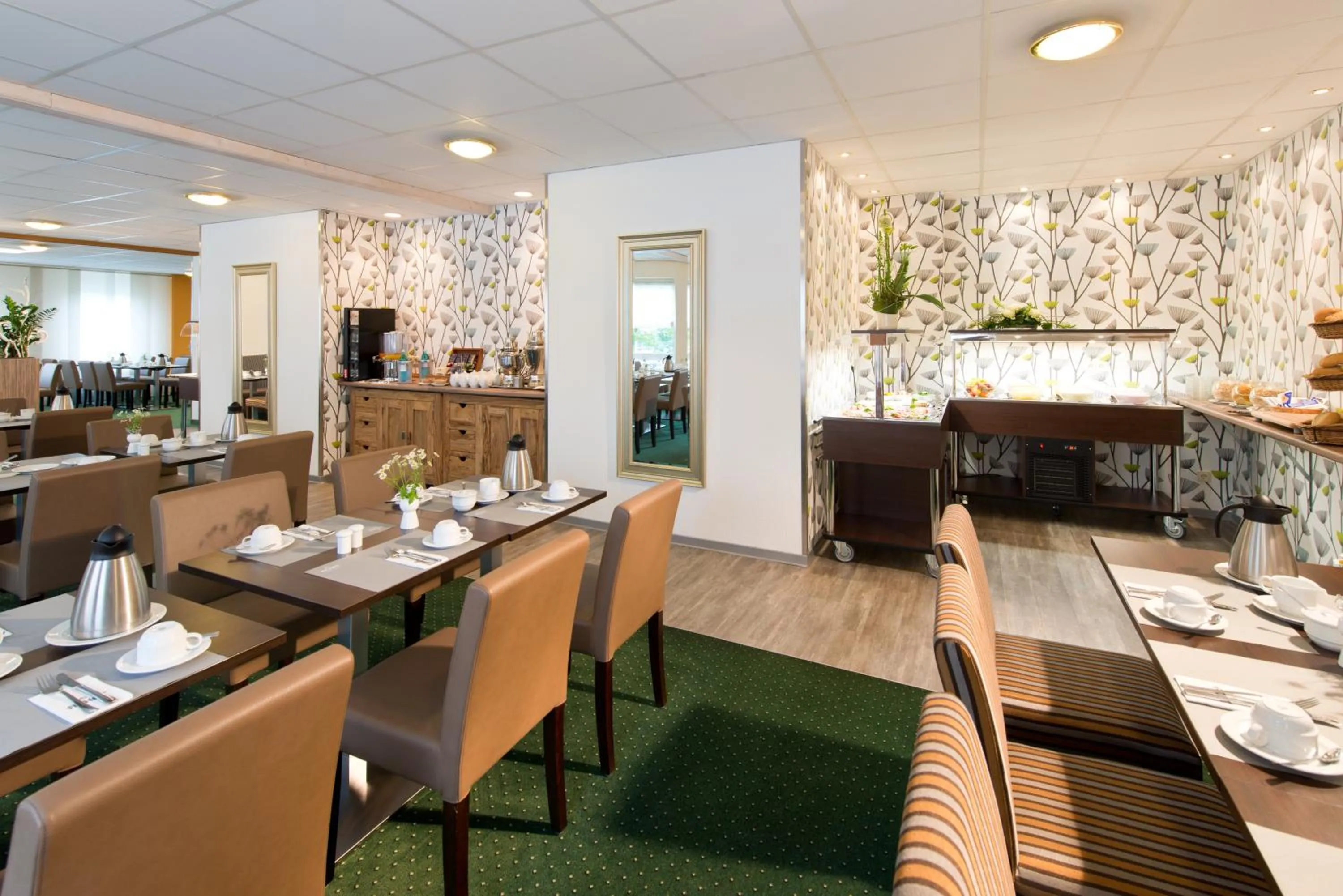 Breakfast in ACHAT Hotel Dresden Altstadt