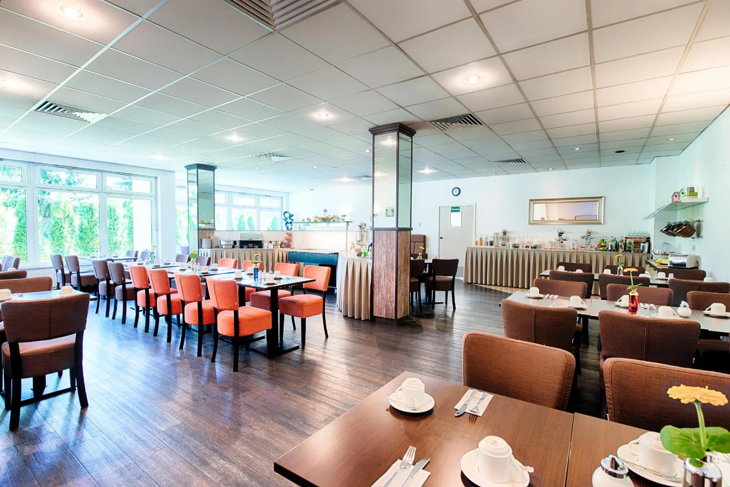 Restaurant/places to eat in ACHAT Hotel Stuttgart Zuffenhausen