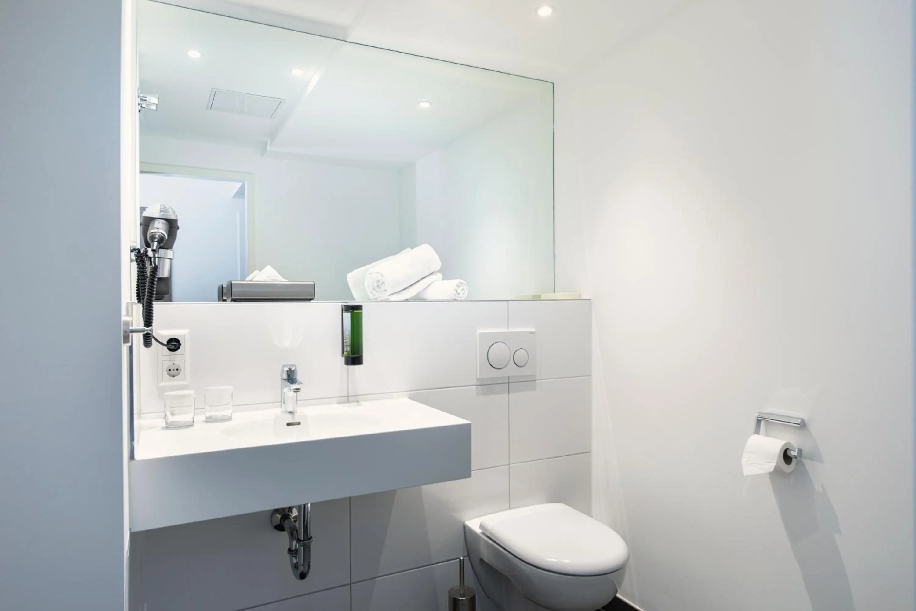 Bathroom in ACHAT Hotel Stuttgart Zuffenhausen