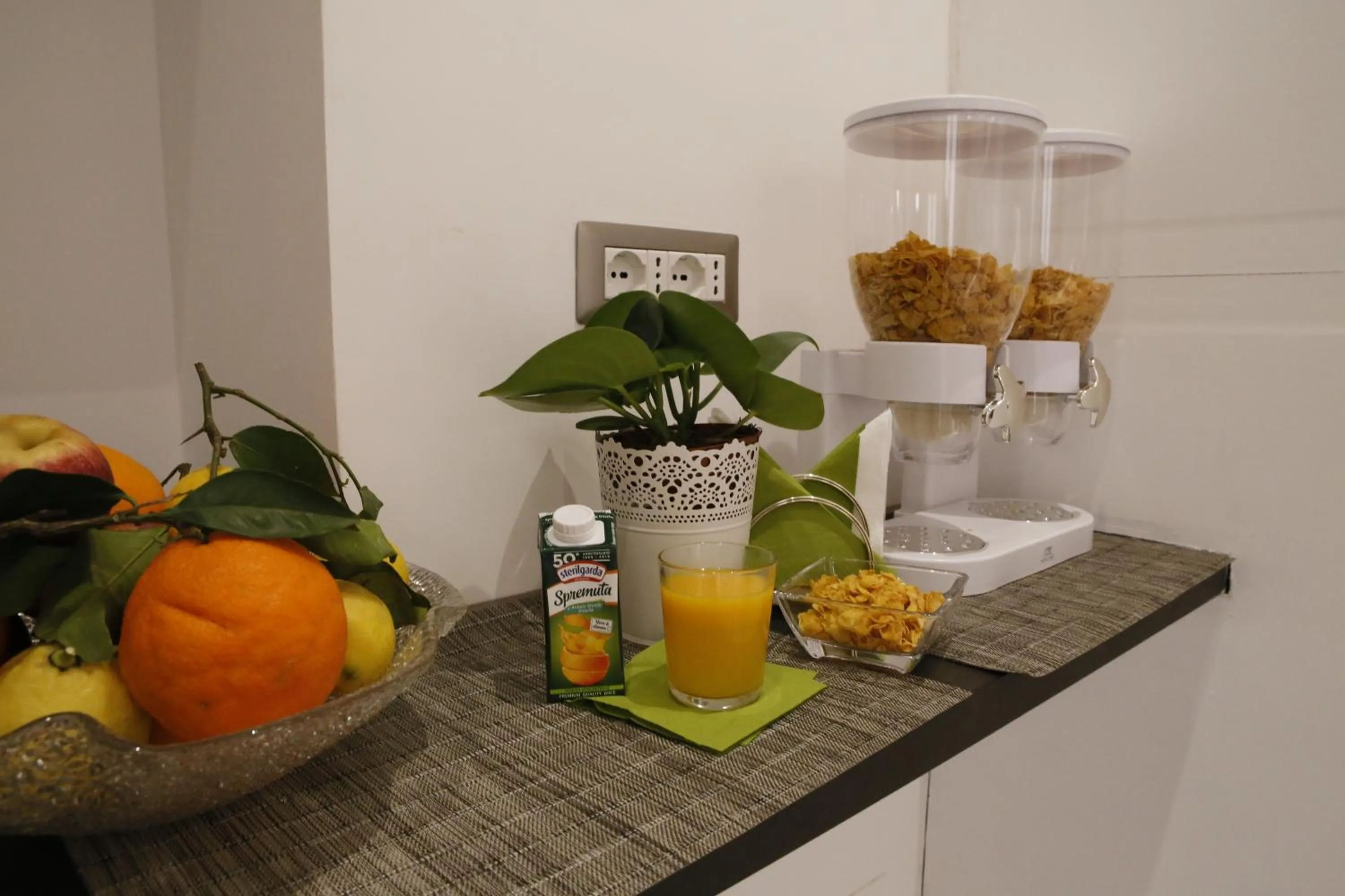 Continental breakfast in Capitelli