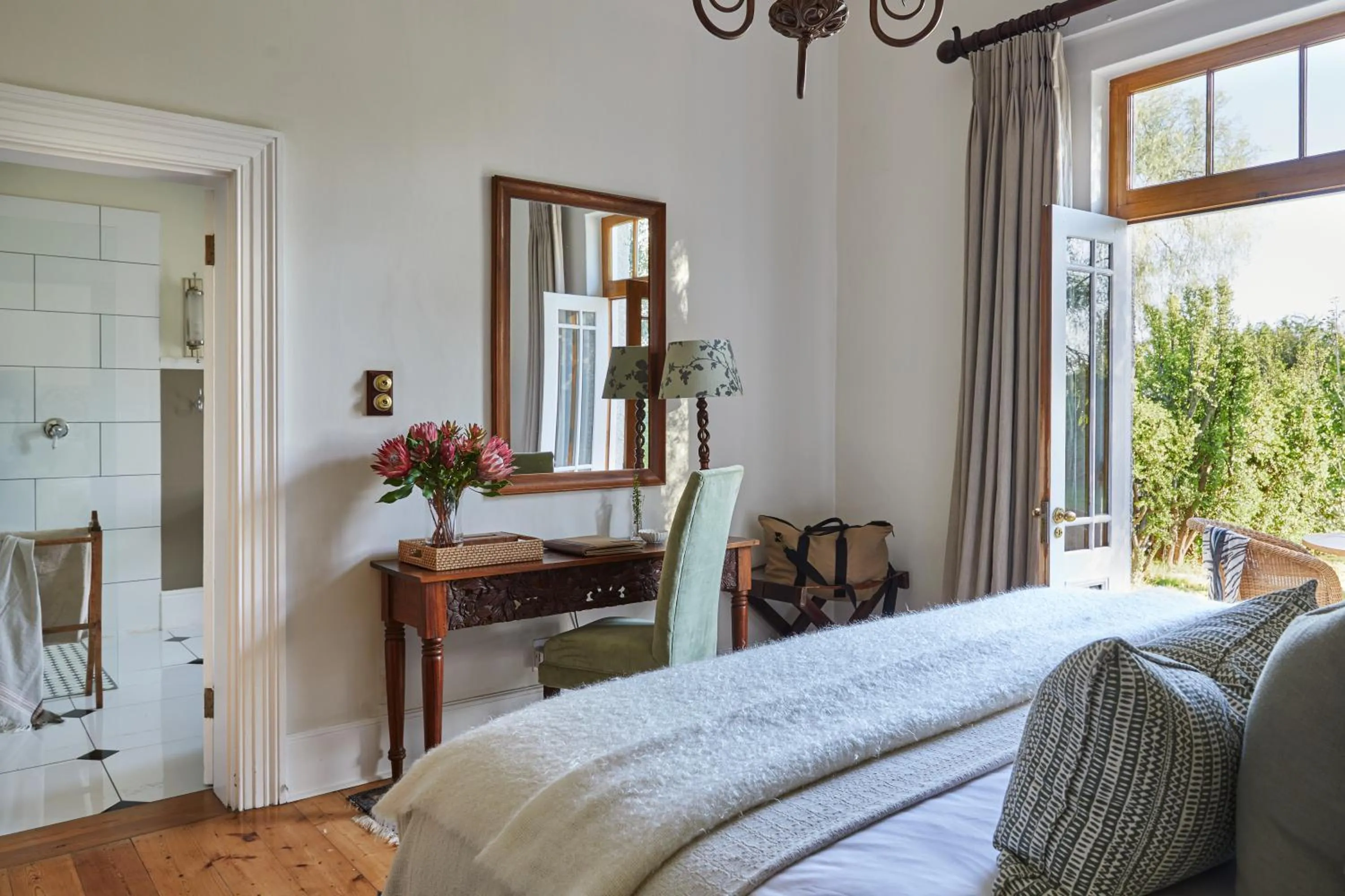 Bedroom, Bed in Kwandwe Private Game Reserve - Uplands Homestead