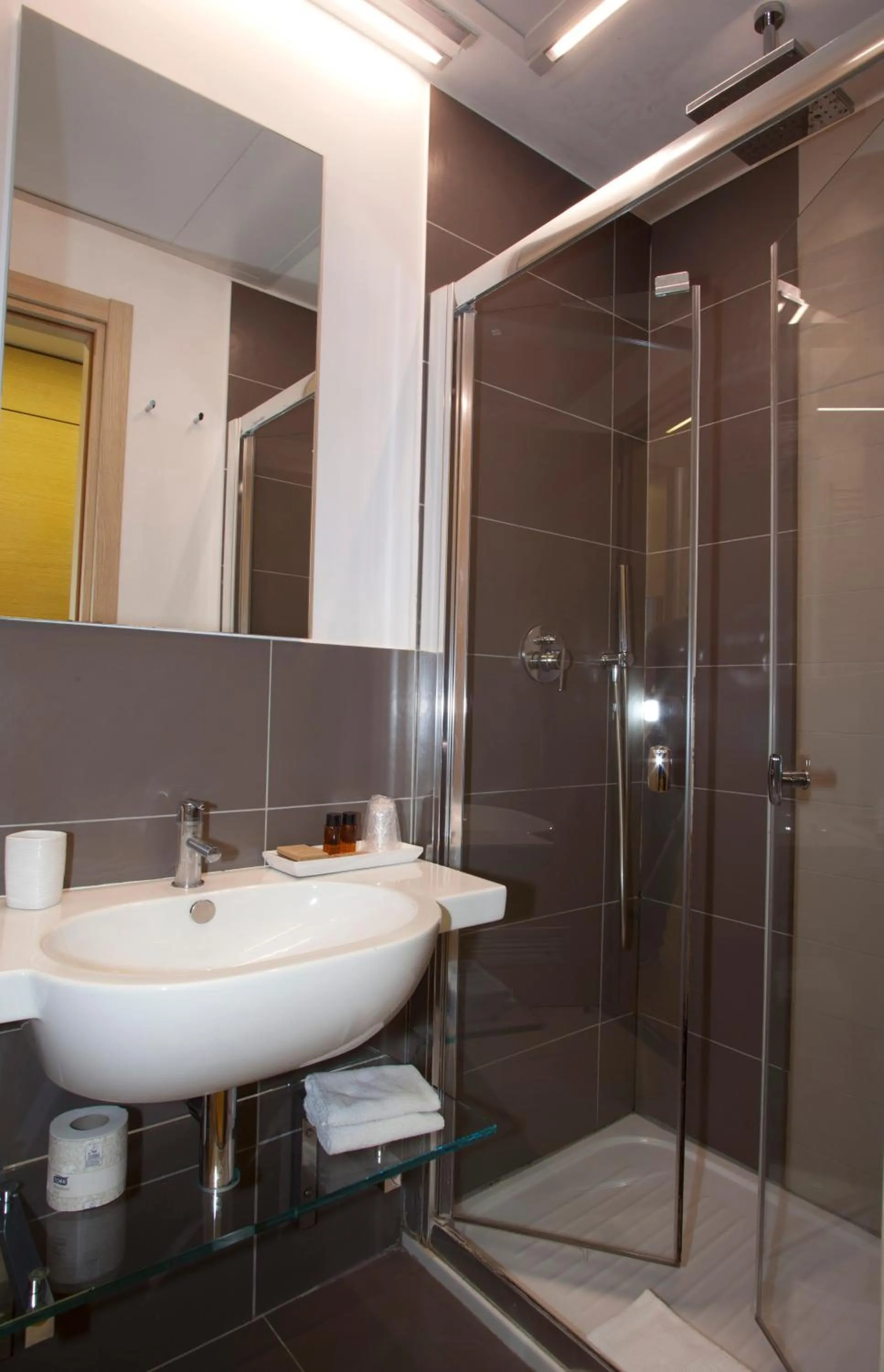 Shower in Hotel Il Cantico St. Peter