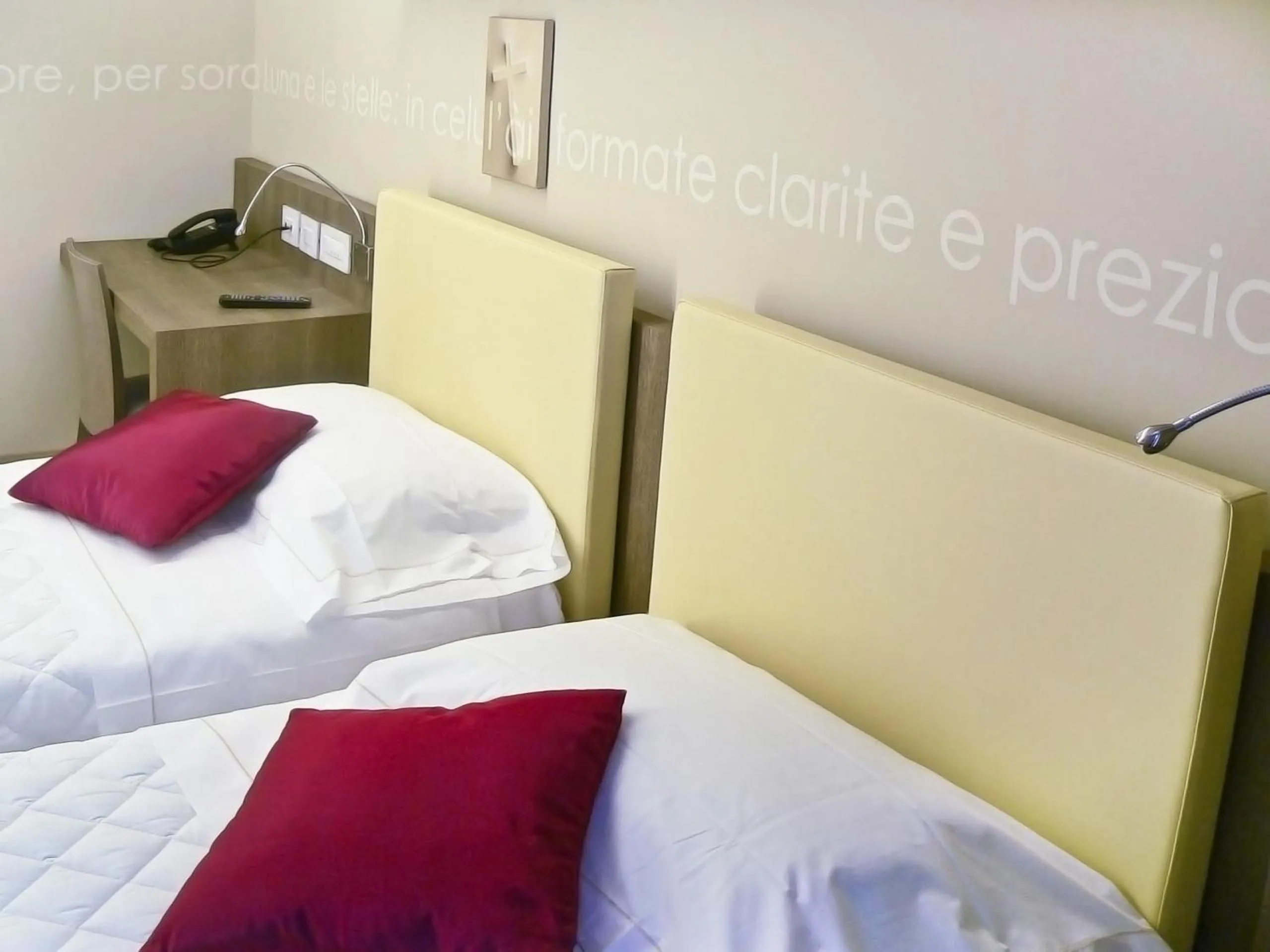 Bedroom, Bed in Hotel Il Cantico St. Peter