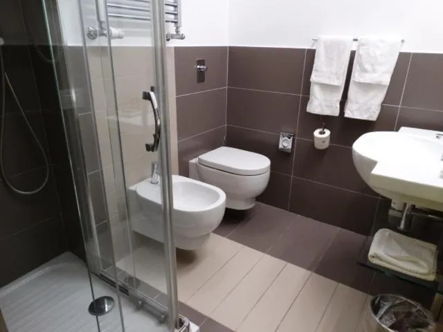 Bathroom in Hotel Il Cantico St. Peter