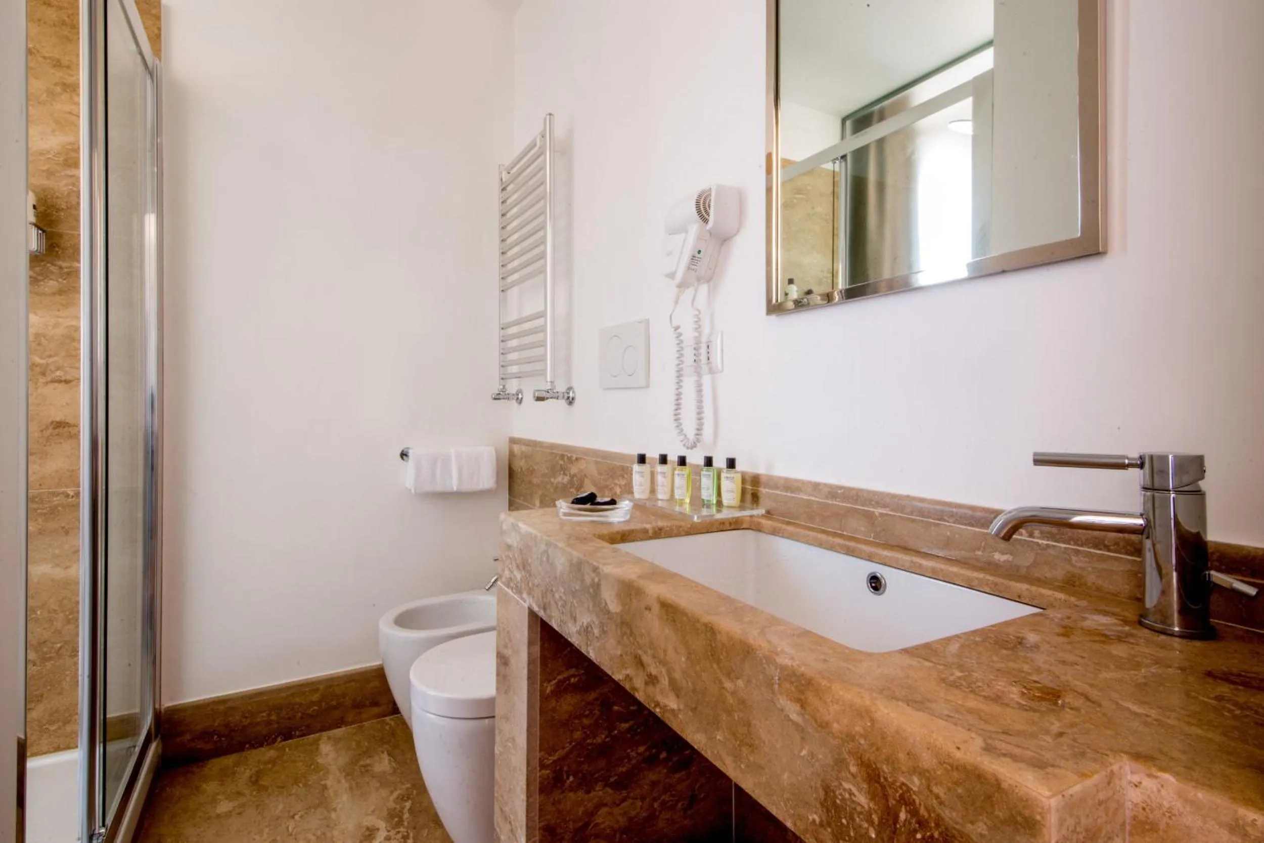 Bathroom in Nazionale 51 Group