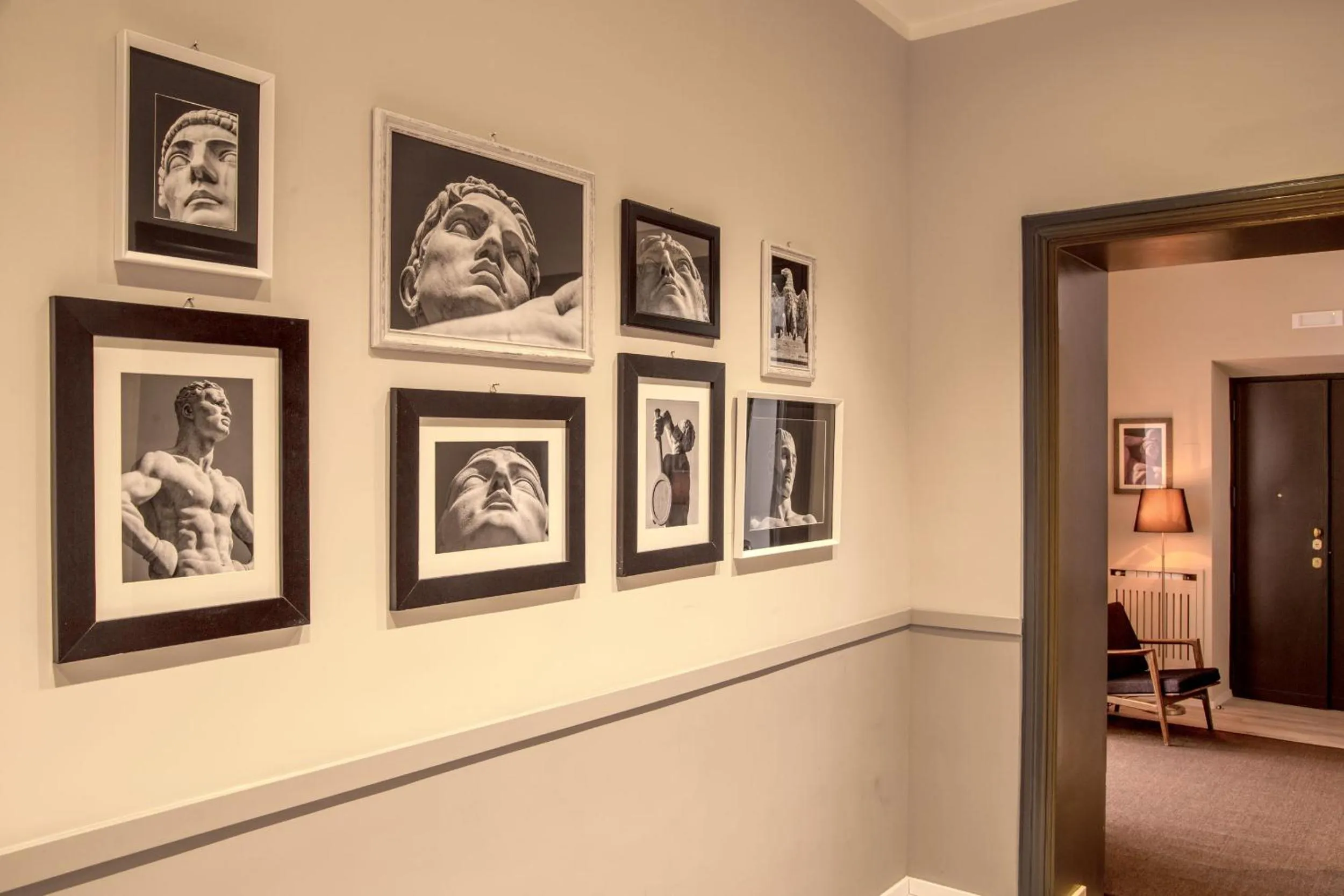 Decorative detail in Nazionale 51 Group