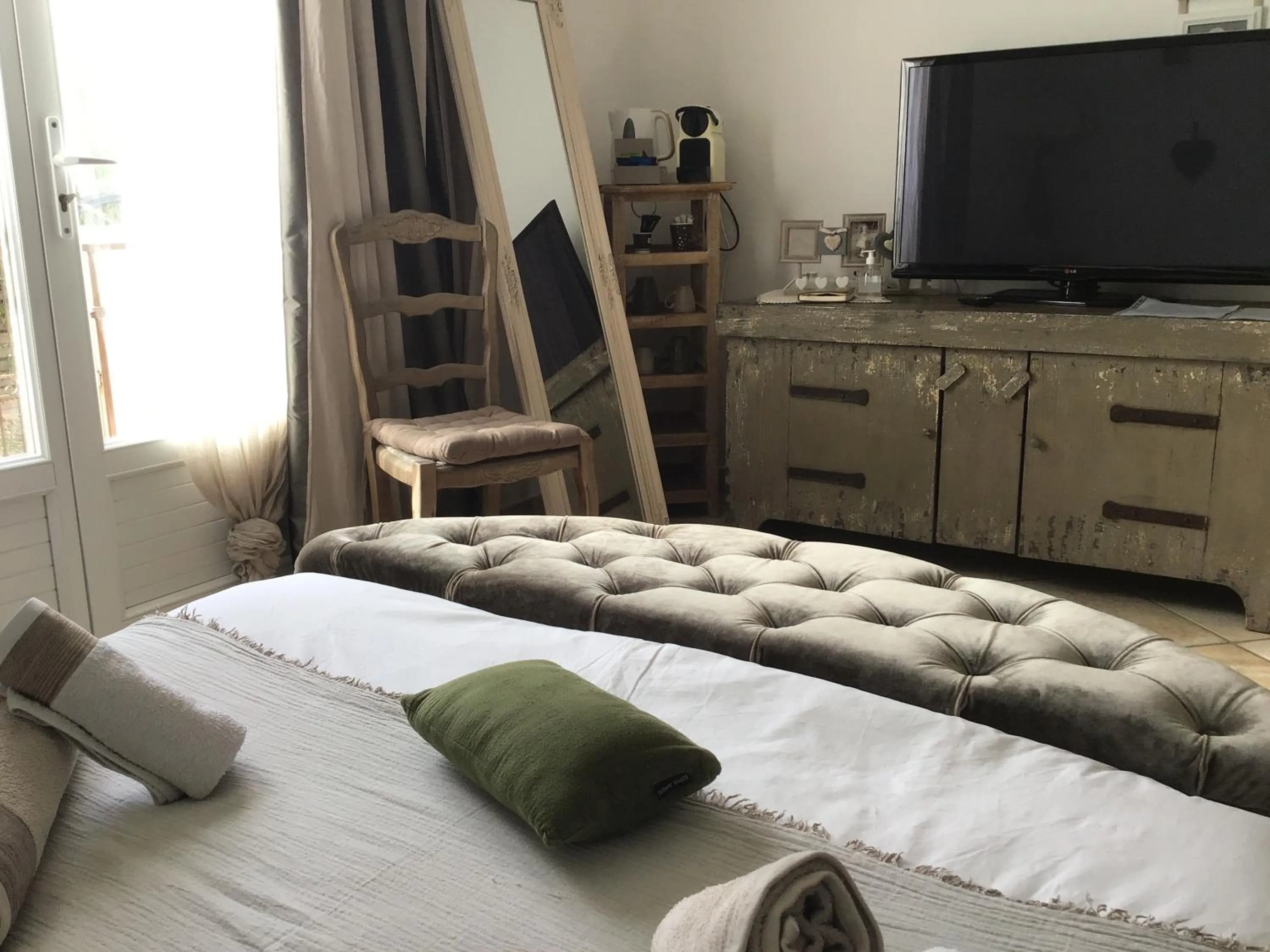 Bed in Villa fiora chambre