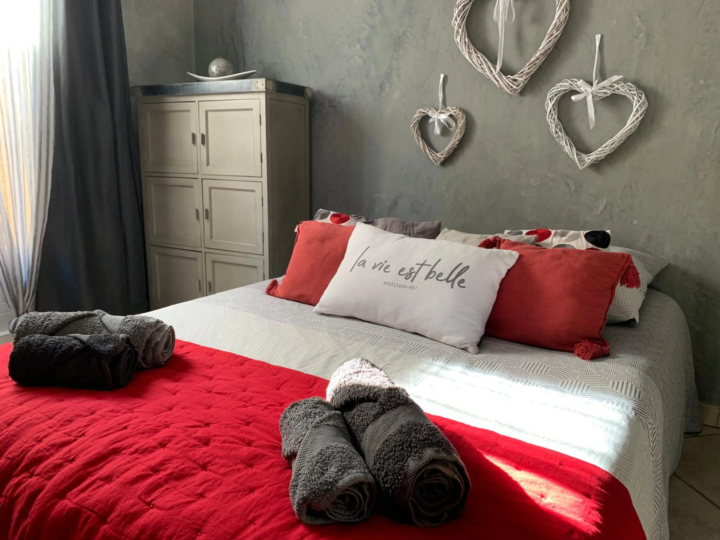 Bed in Villa fiora chambre