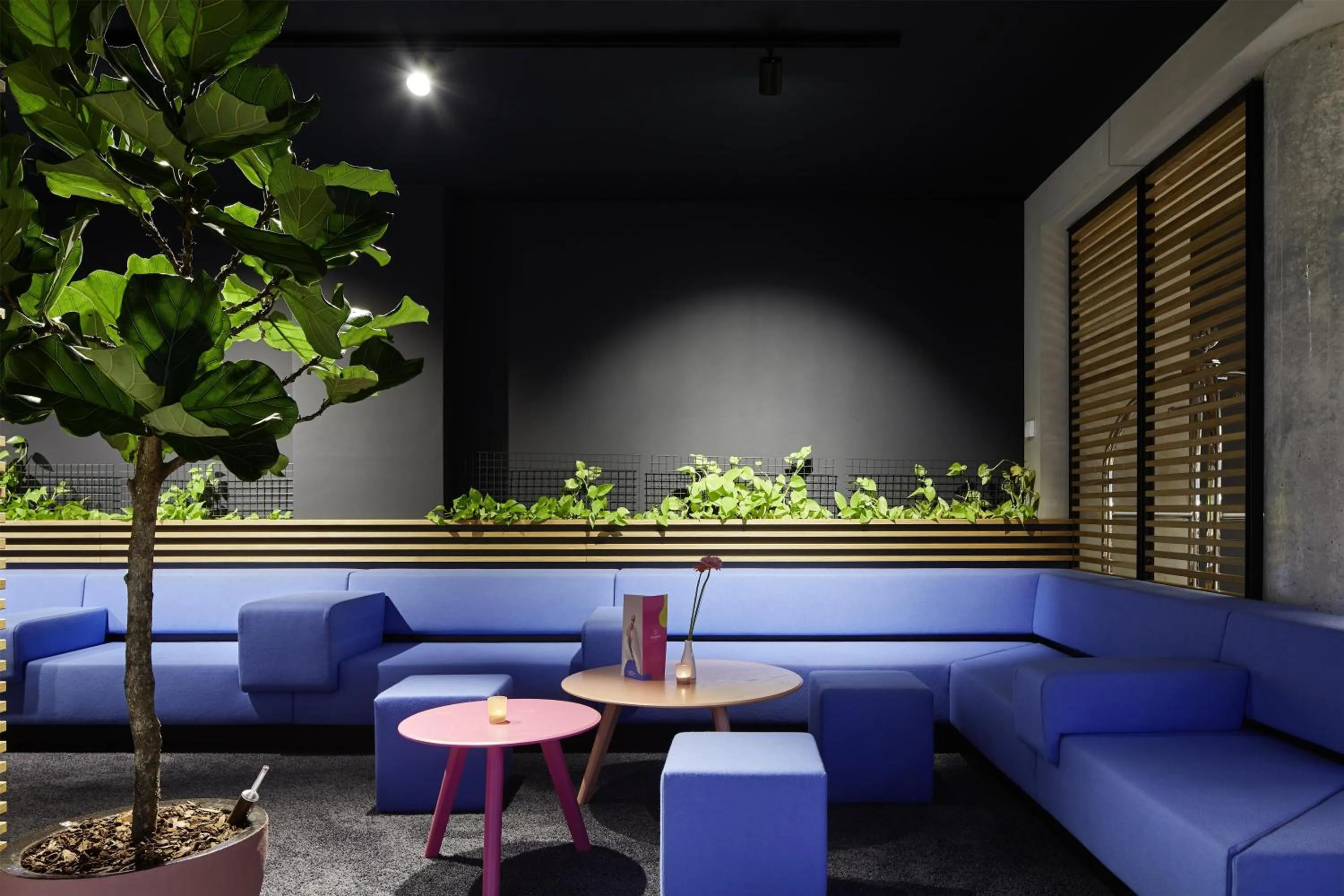 Restaurant/places to eat in Flowers Hotel Essen