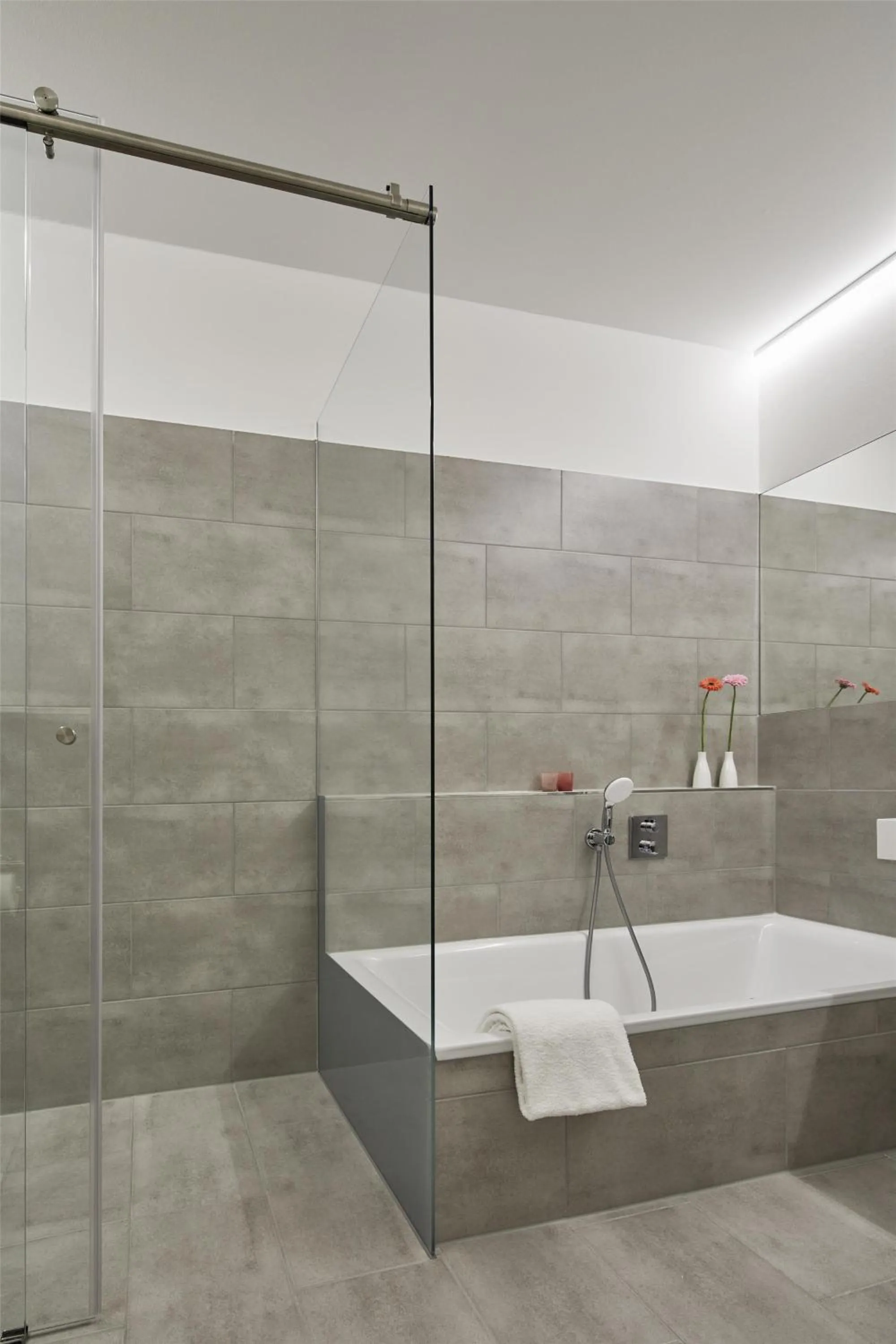 Bathroom in Flowers Hotel Essen